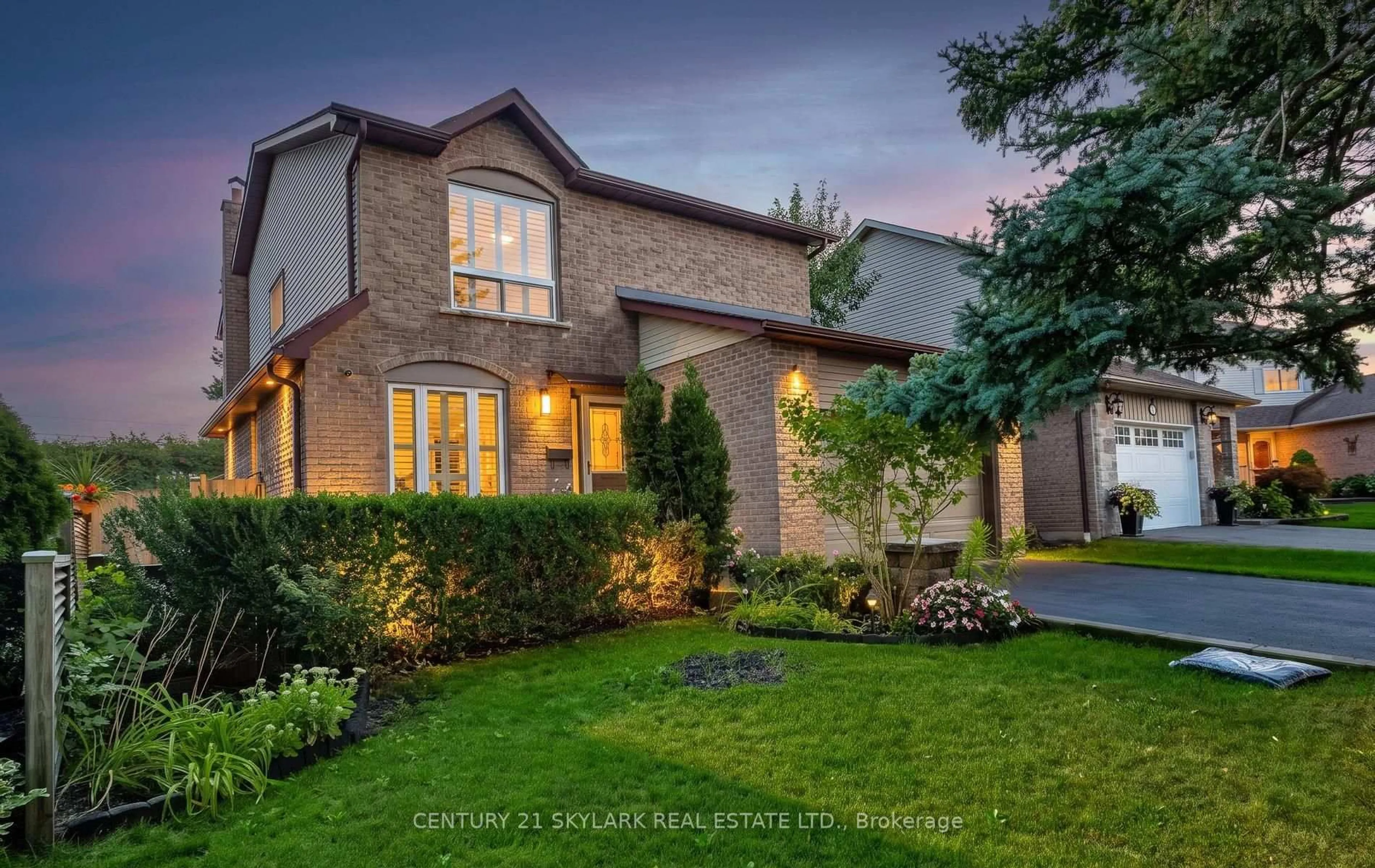 Home with brick exterior material, street for 574 Sunnyvale Cres, Milton Ontario L9T 4N2