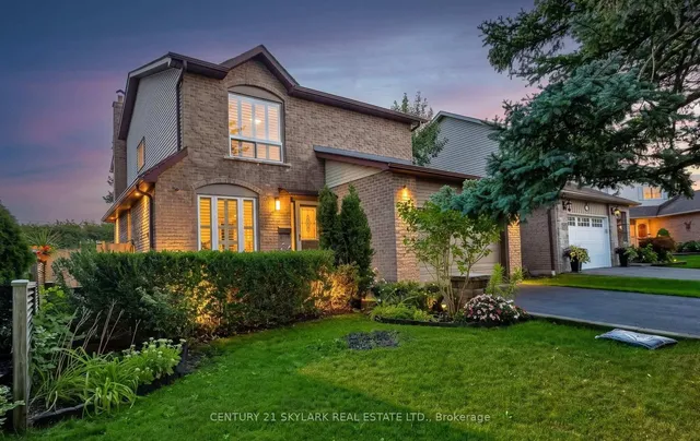 574 Sunnyvale Cres, Milton 2