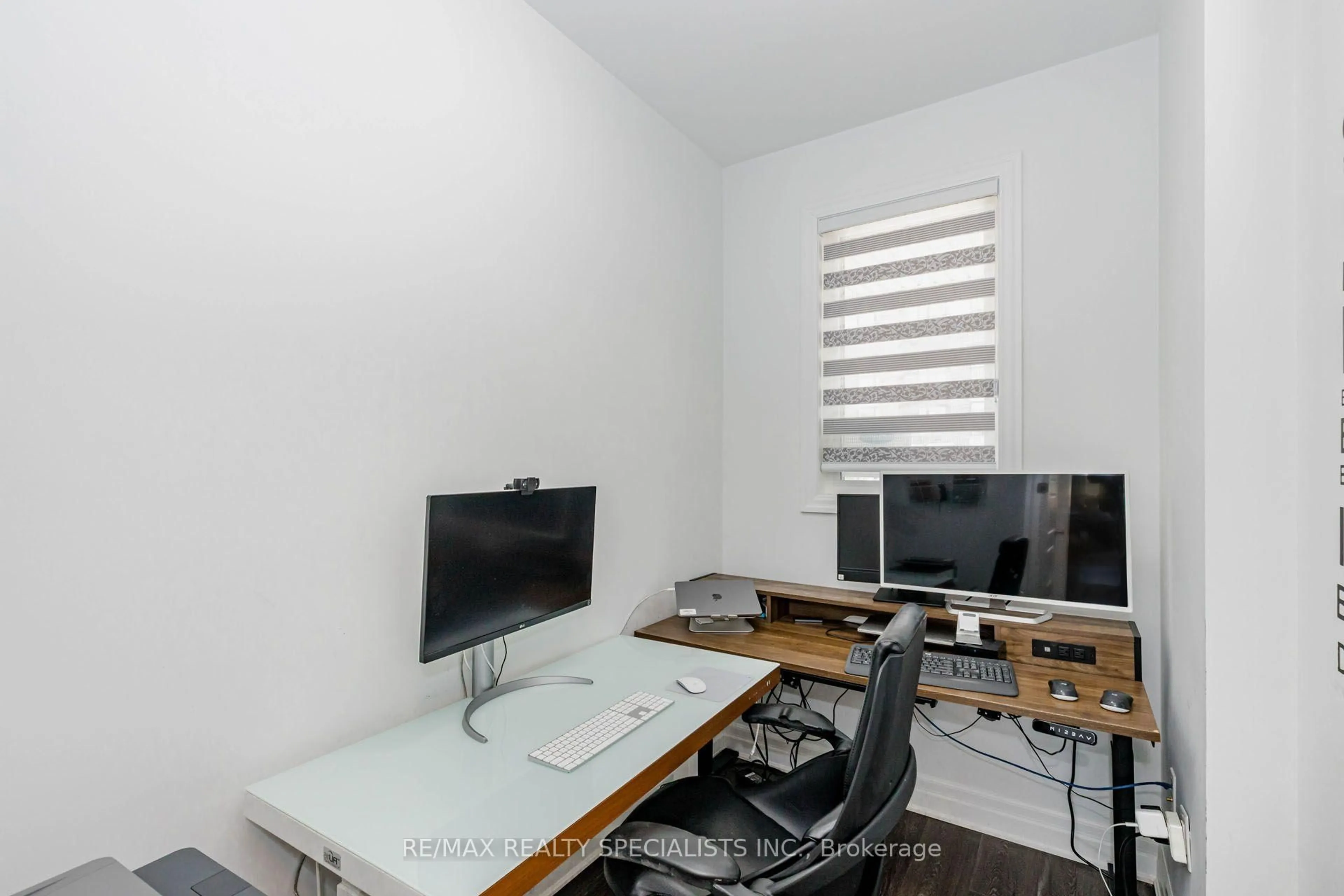 A pic of a room for 455 Gordon Krantz Ave, Milton Ontario L9E 1W1