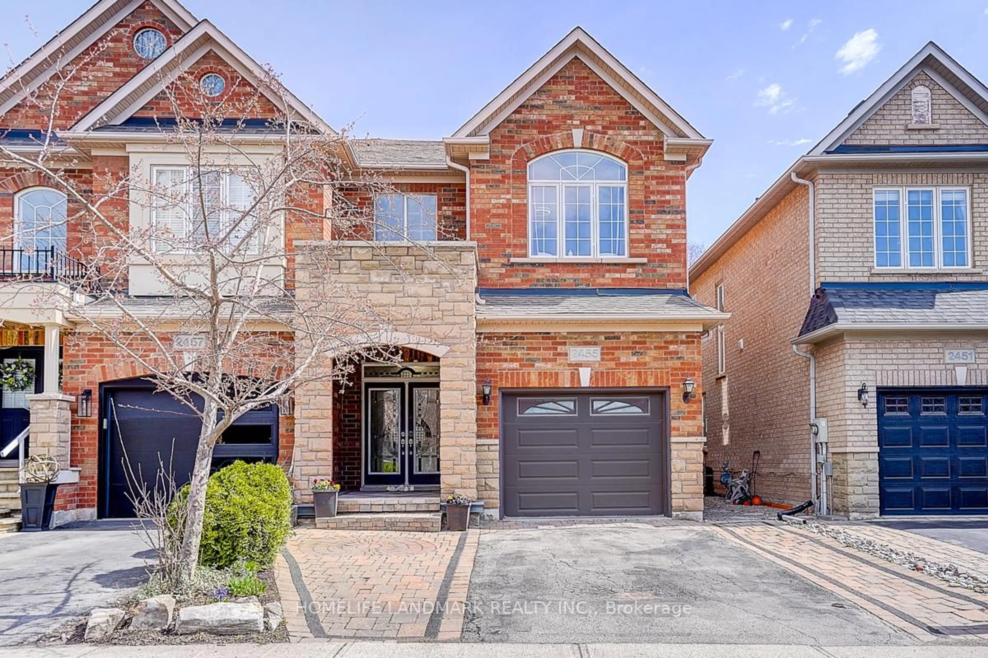 Home with brick exterior material, street for 2455 Felhaber Cres, Oakville Ontario L6H 7N8