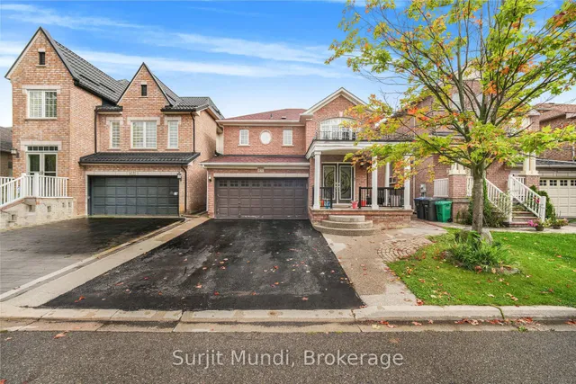 21 Amboise Cres, Brampton 2