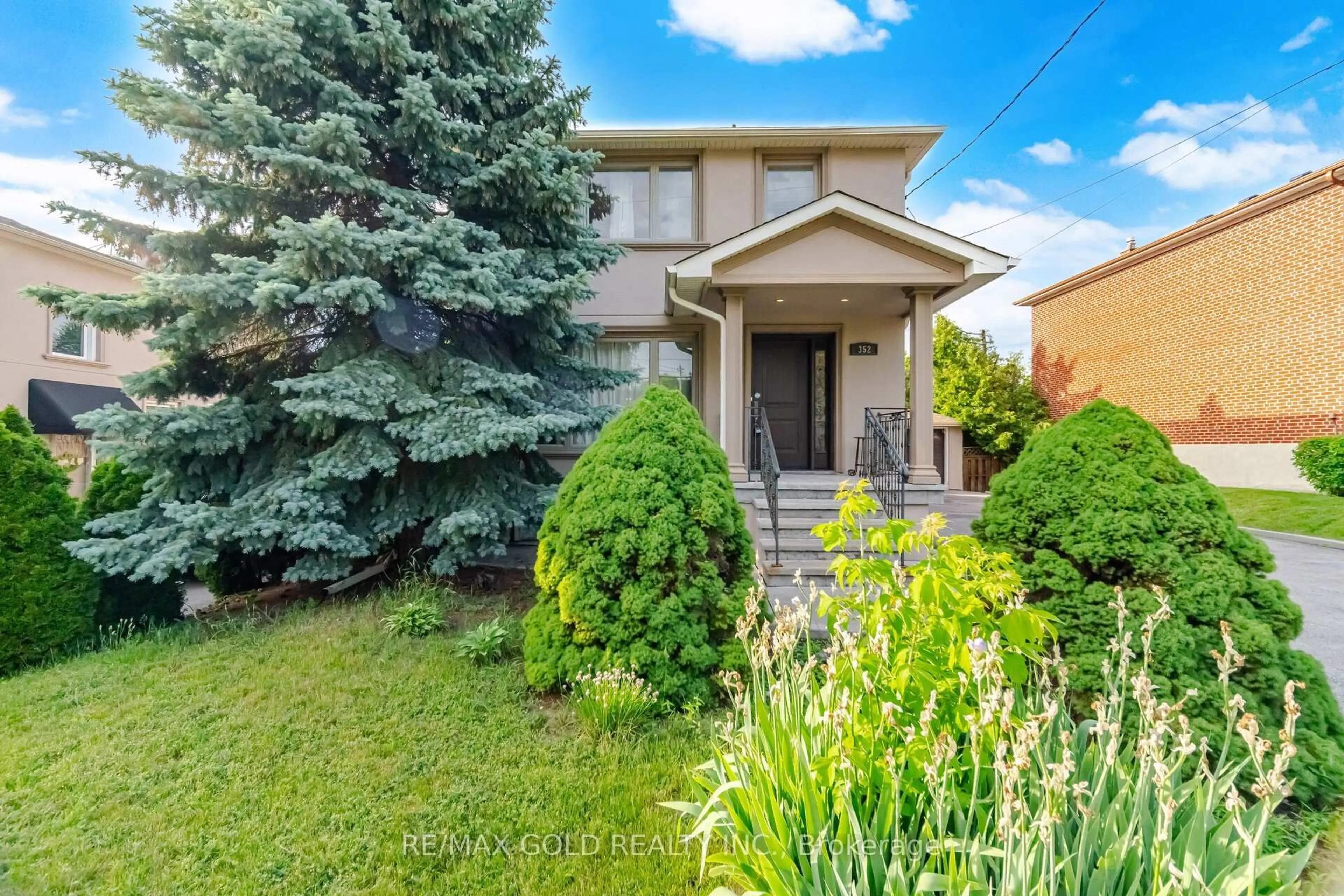 Unknown for 352 Maple Leaf Dr, Toronto Ontario M6L 1P6