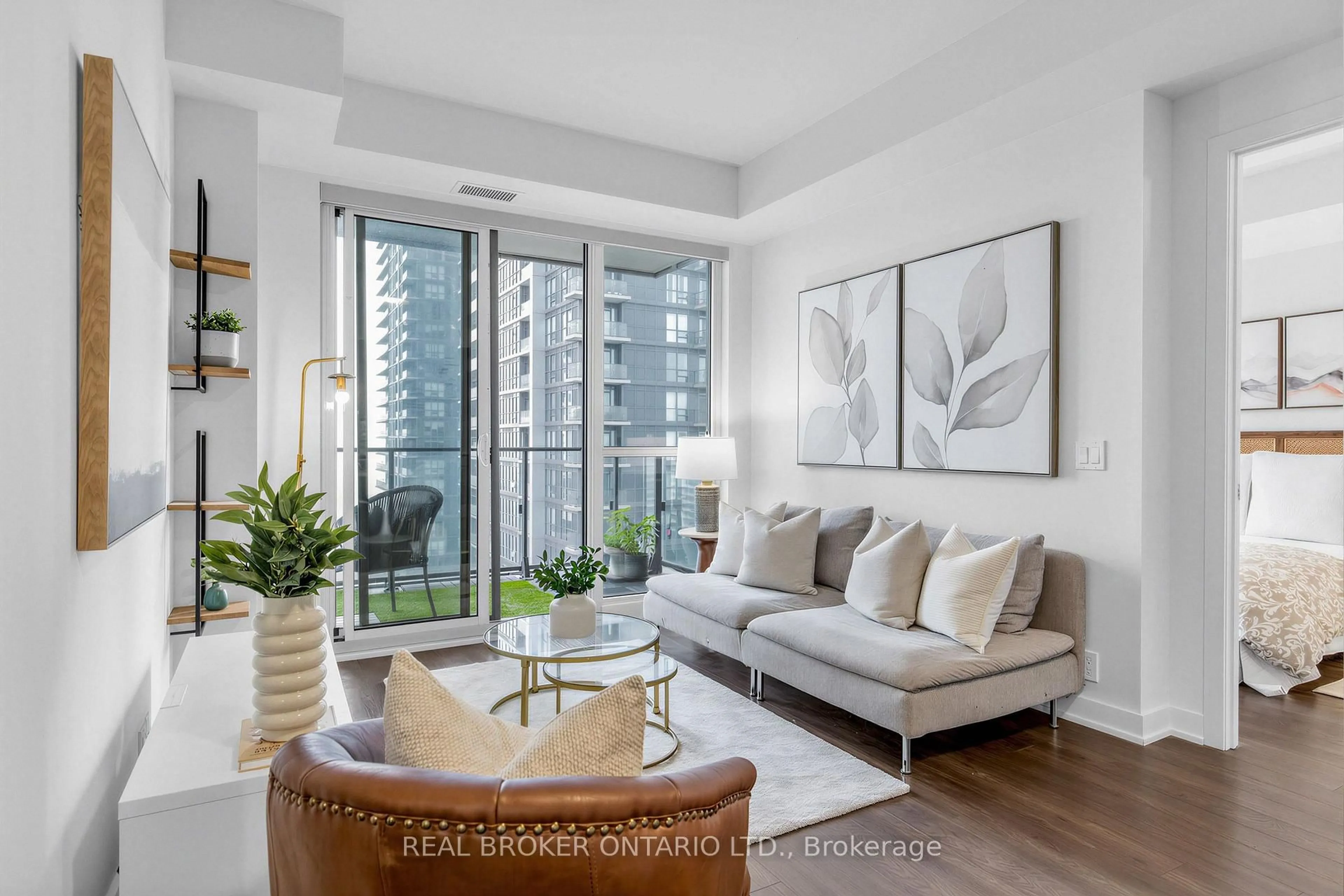 Living room with furniture, unknown for 10 Park Lawn Rd #1910, Toronto Ontario M8V 0H9