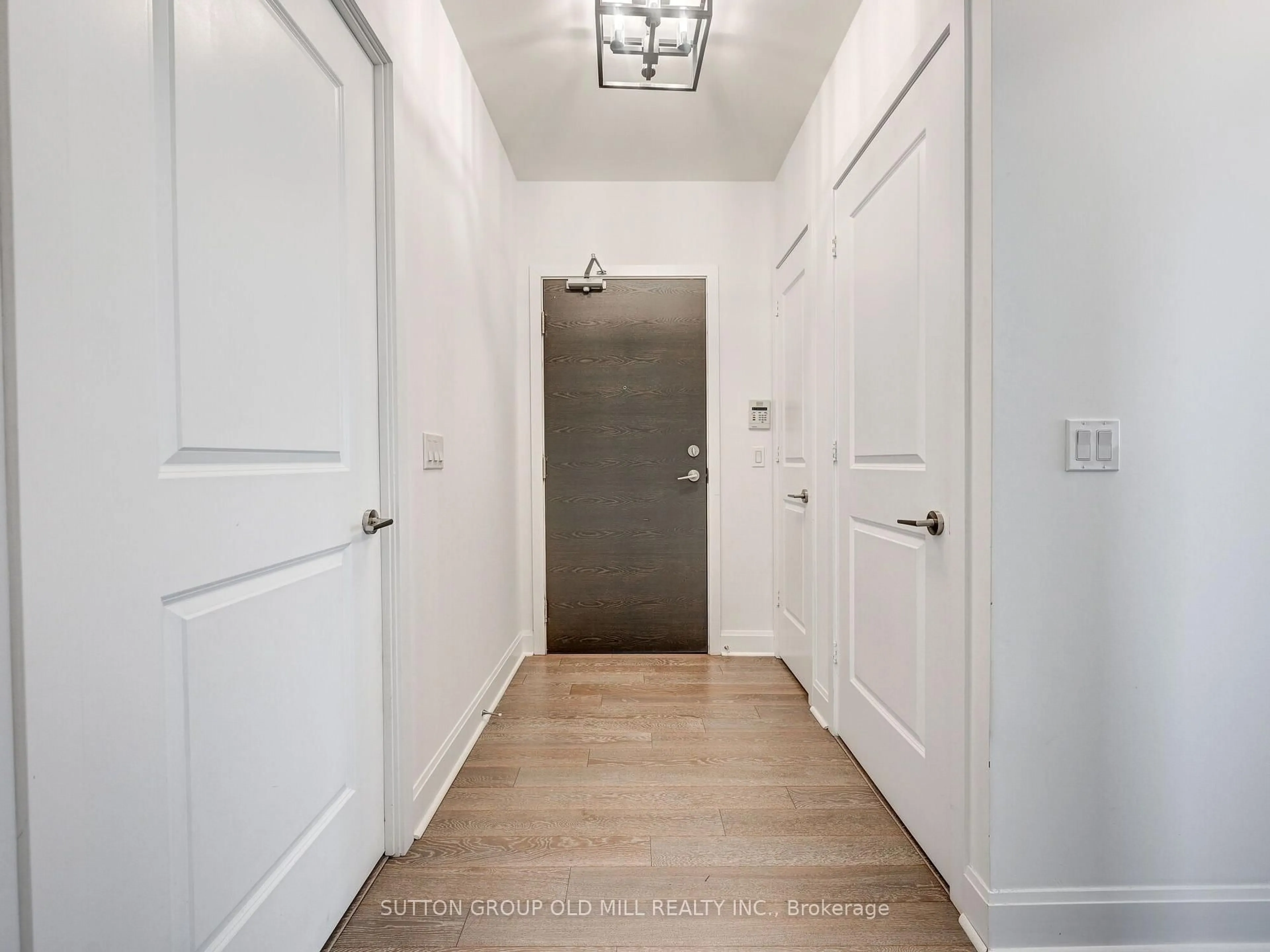 Indoor entryway for 33 Shorebreeze Dr #Lph3704, Toronto Ontario M8V 0G1