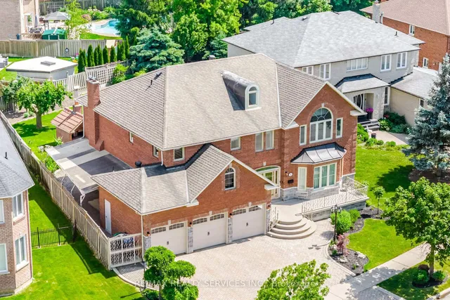 36 Shadywood Rd, Brampton 5