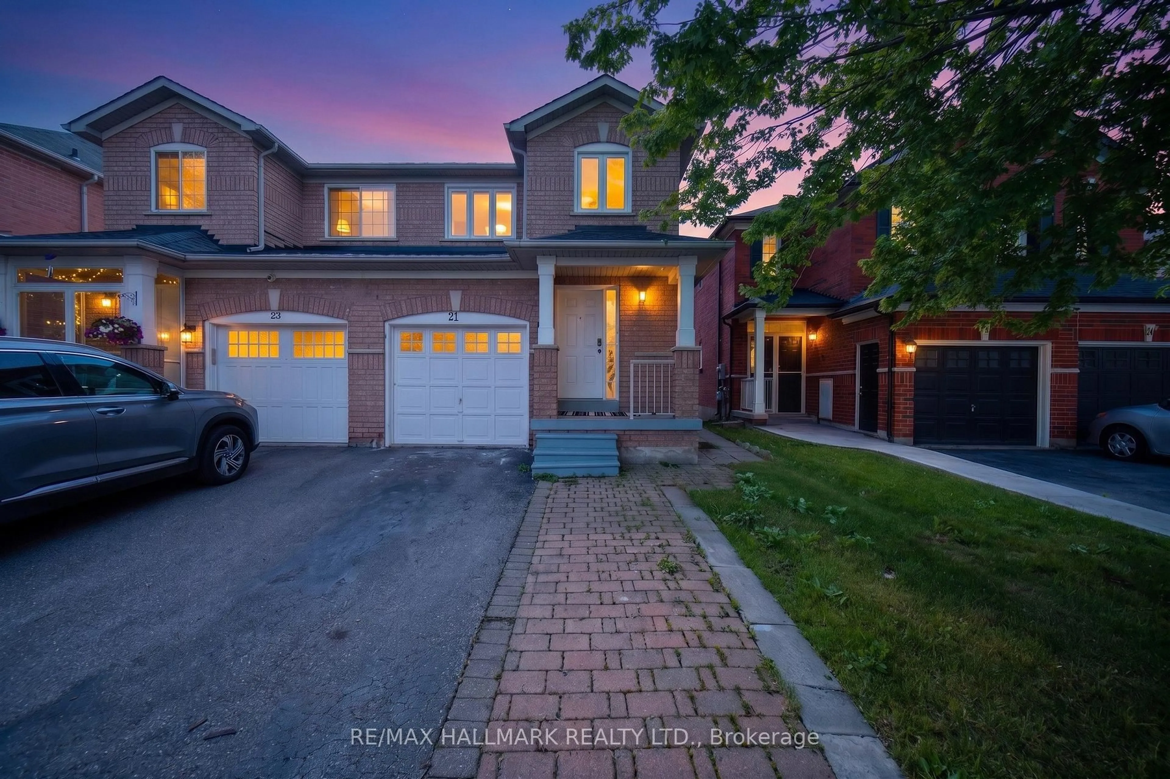 Unknown for 21 Penguin Lane, Brampton Ontario L6R 2C1