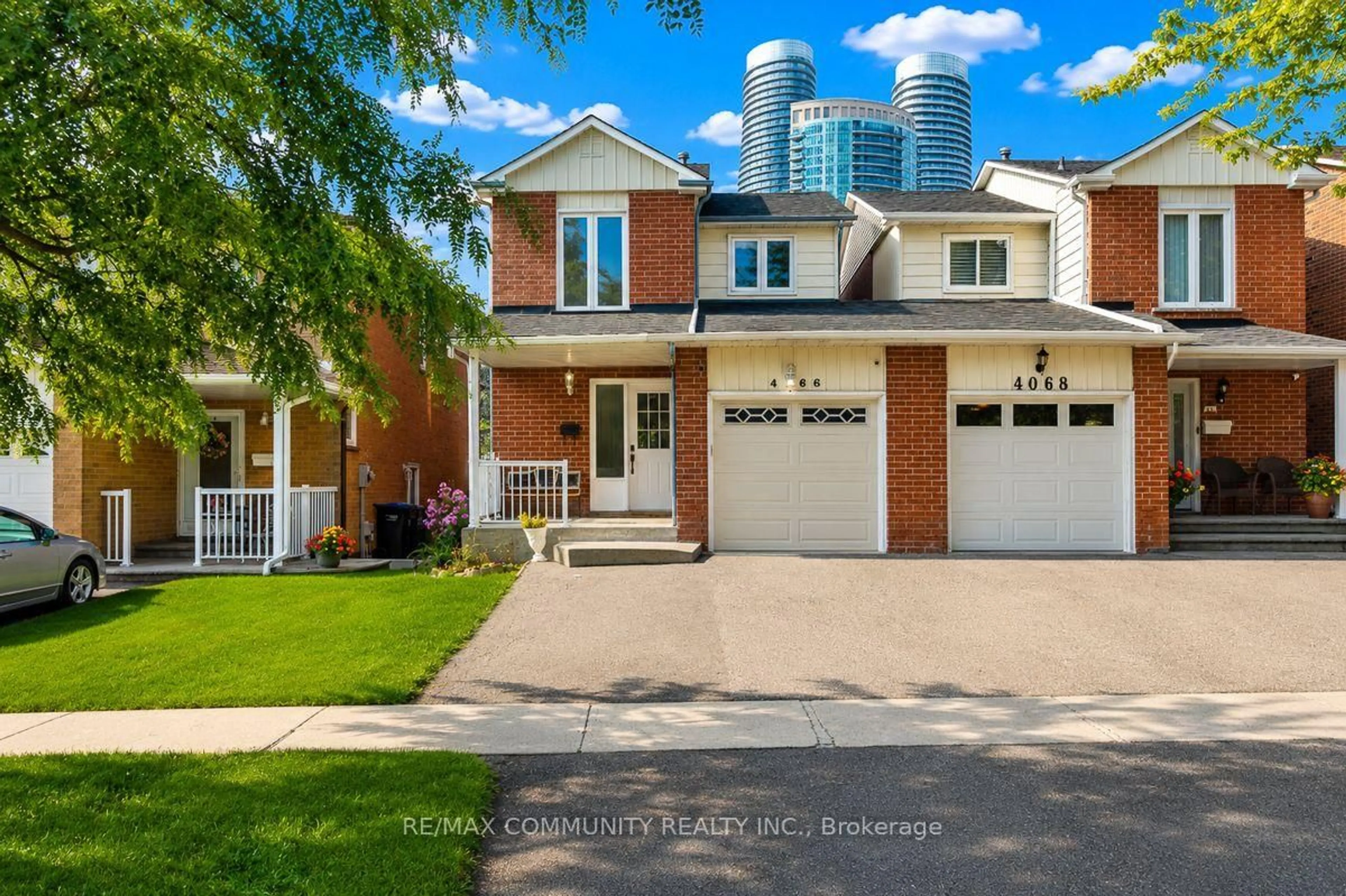 Home with brick exterior material, street for 4066 Bishopstoke Lane, Mississauga Ontario L4Z 1M6