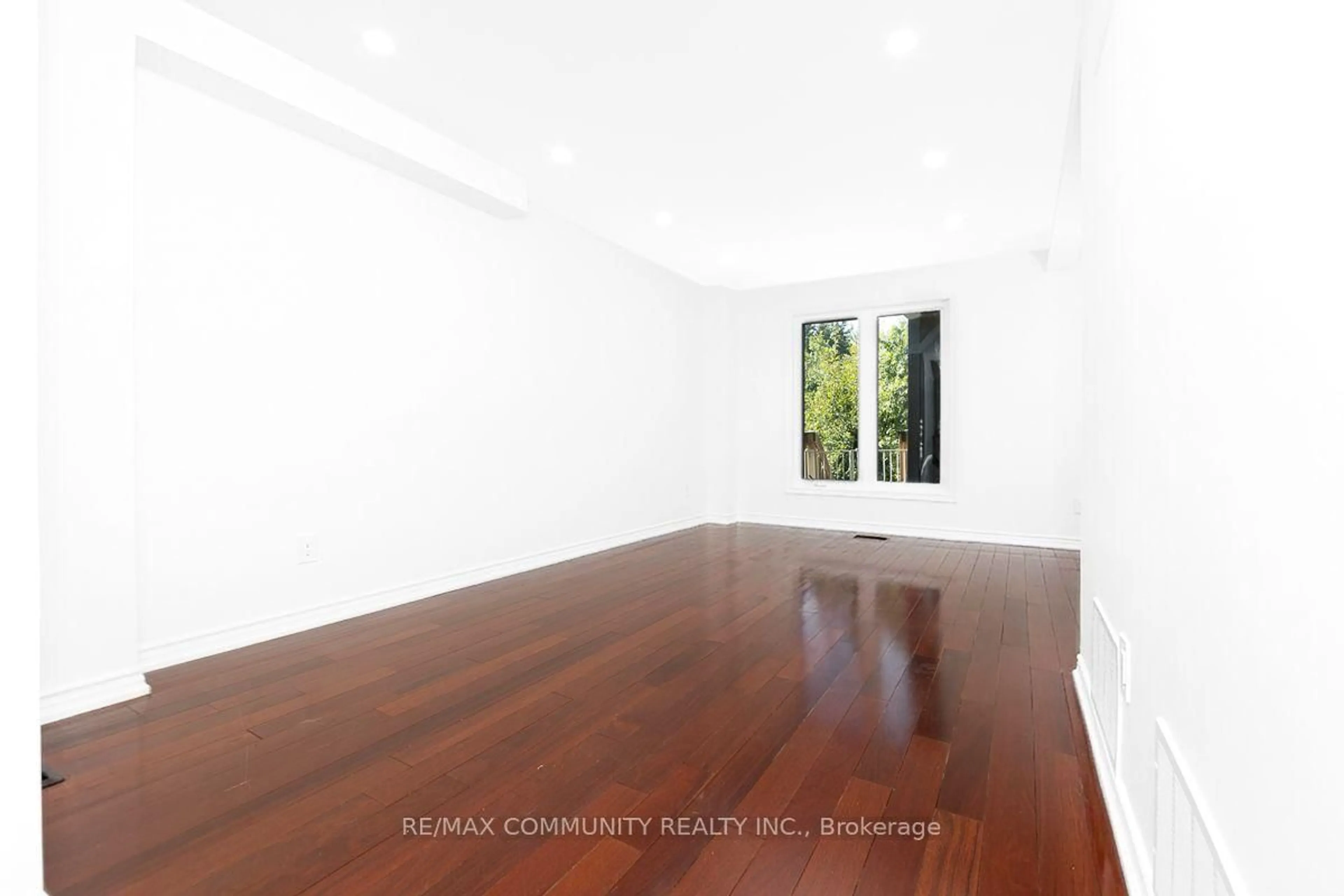 A pic of a room for 4066 Bishopstoke Lane, Mississauga Ontario L4Z 1M6