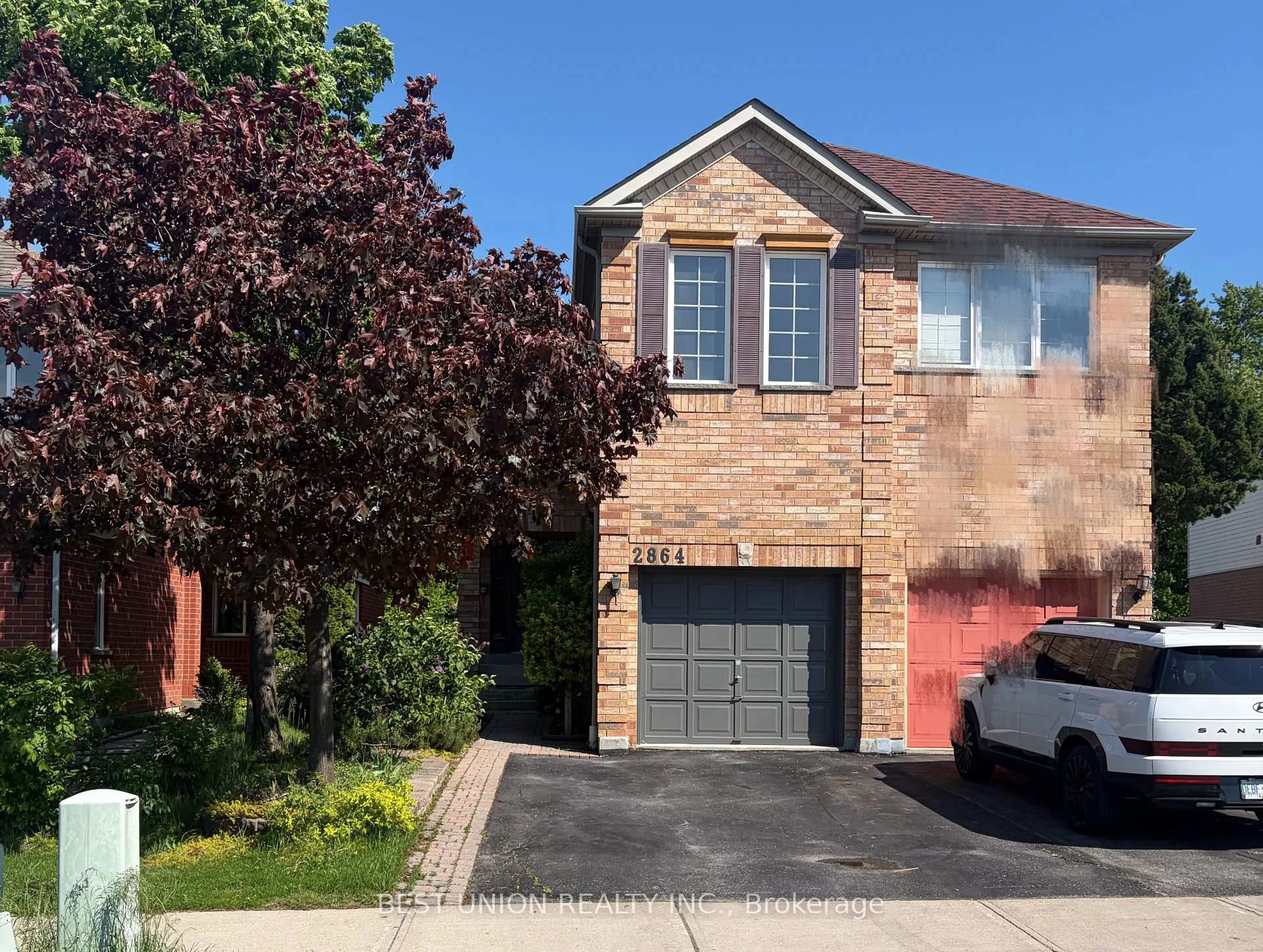 Home with brick exterior material, street for 2864 Westbury Crt, Mississauga Ontario L5M 6B3