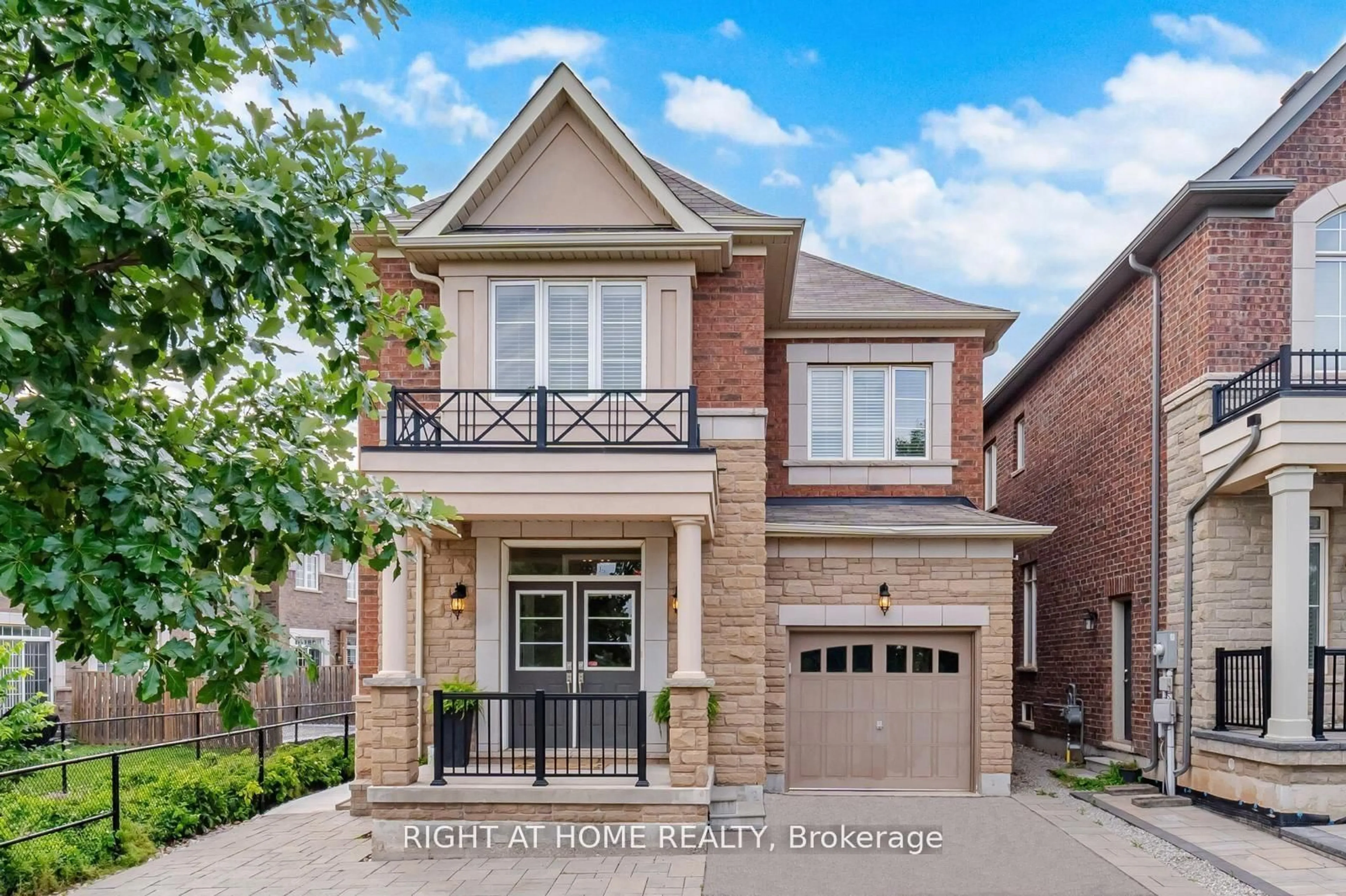 Home with brick exterior material, street for 183 Kaitting Tr, Oakville Ontario L6M 0T6