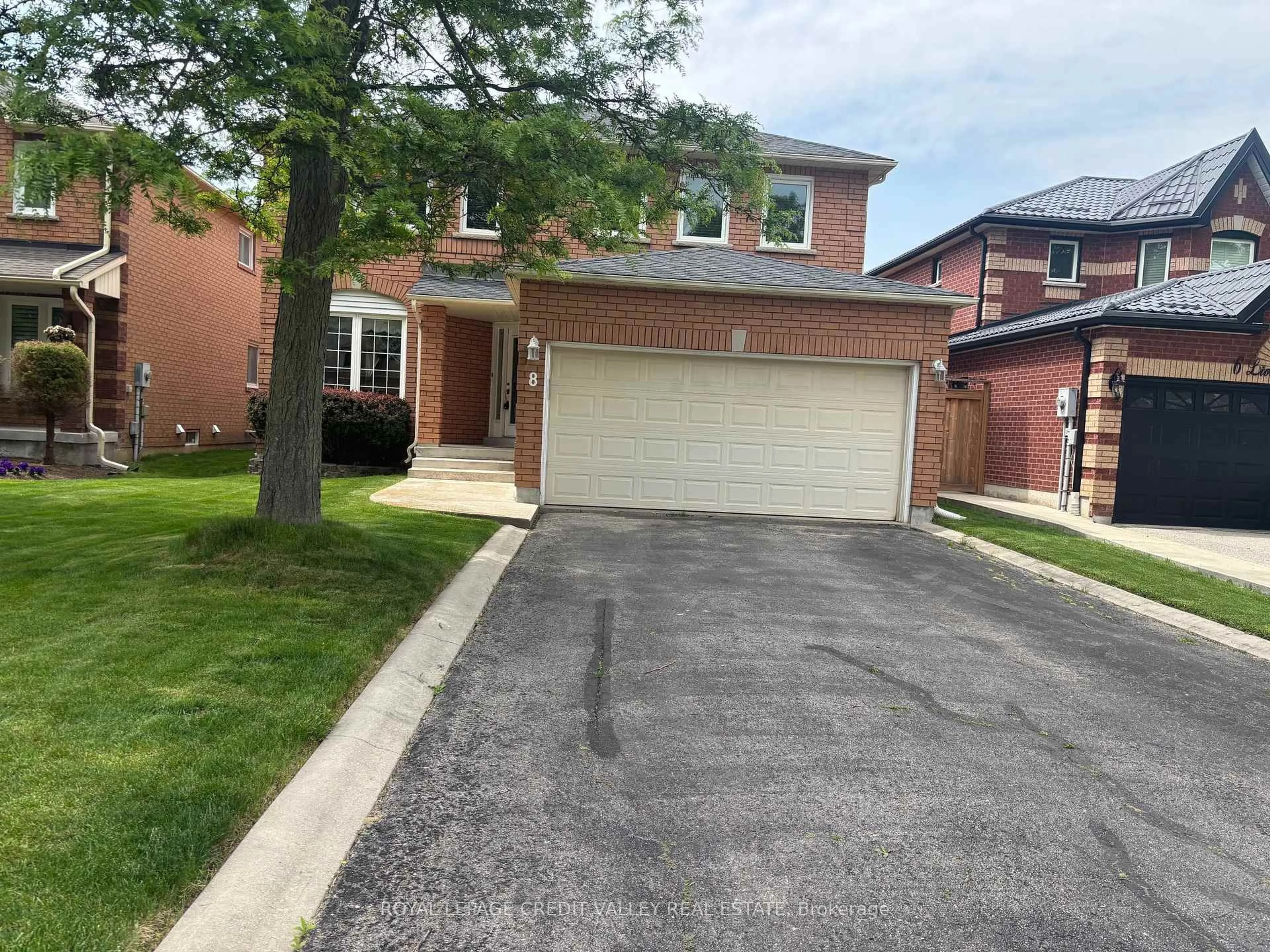 Home with brick exterior material, street for 8 Livingston Dr, Caledon Ontario L7C 1A7