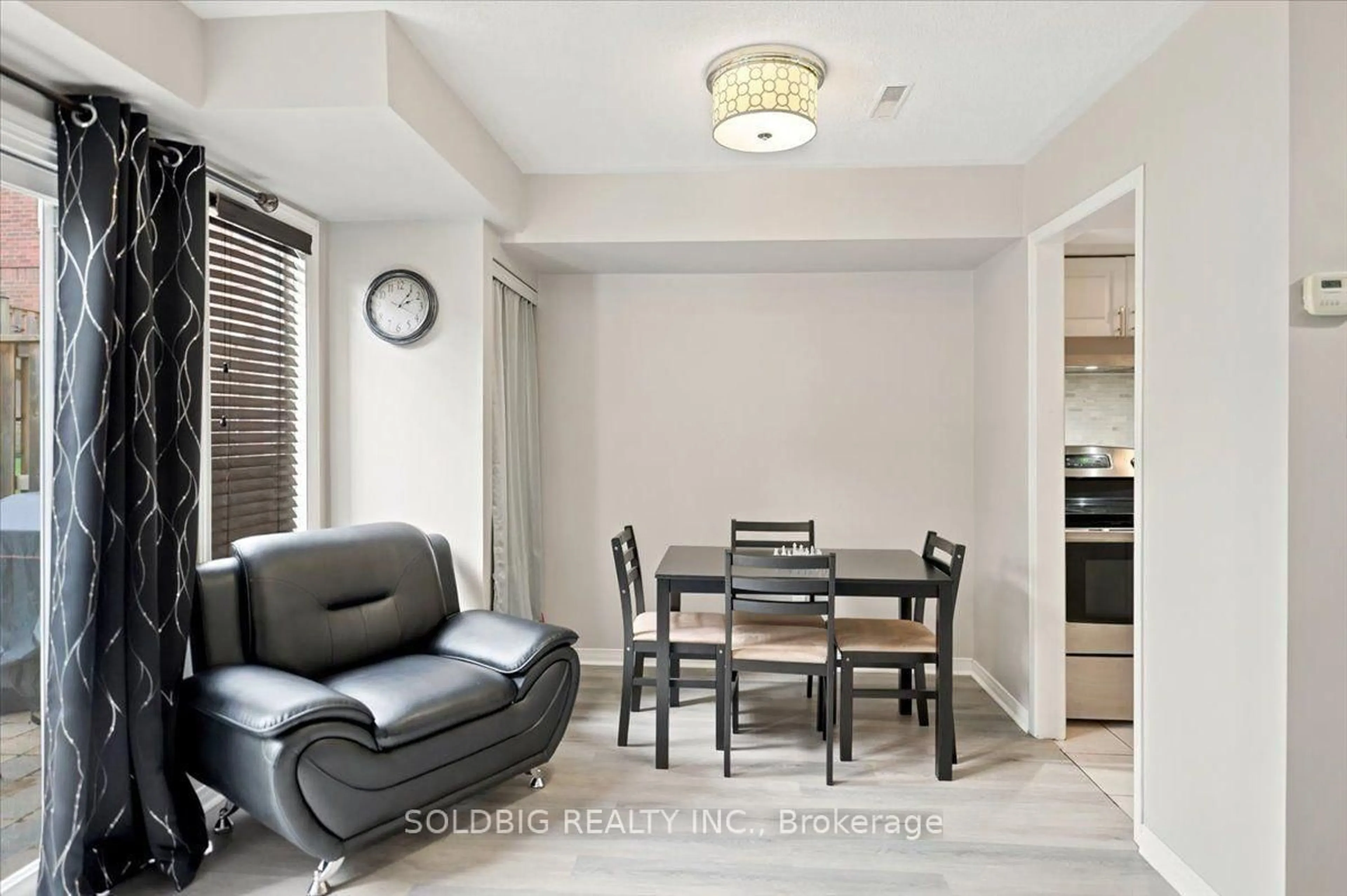 Living room with furniture, unknown for 78 Stewart MacLaren Rd #78, Halton Hills Ontario L7G 5L9