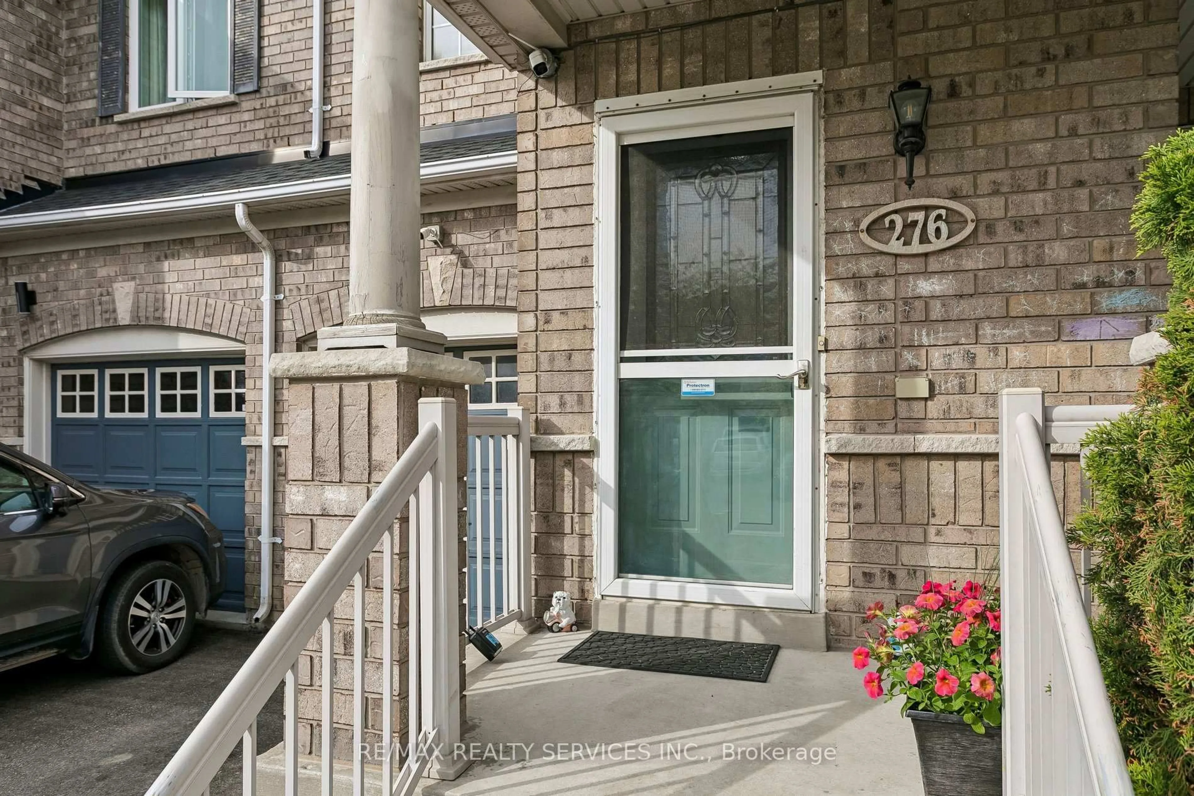 Indoor entryway for 276 Fitzgerald Cres, Milton Ontario L9T 5Y3