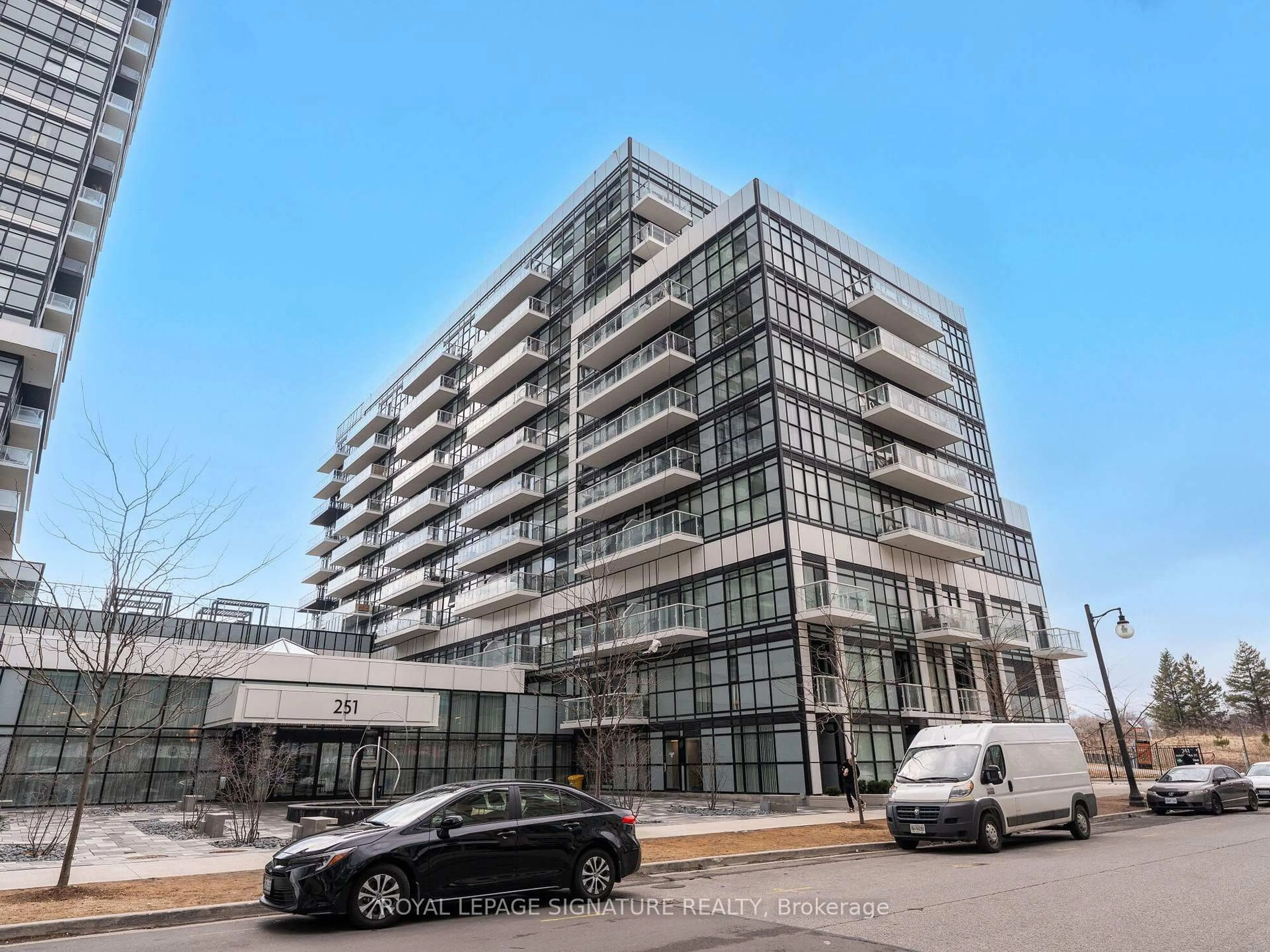 Unknown for 251 Manitoba St #132, Toronto Ontario M8Y 0C7