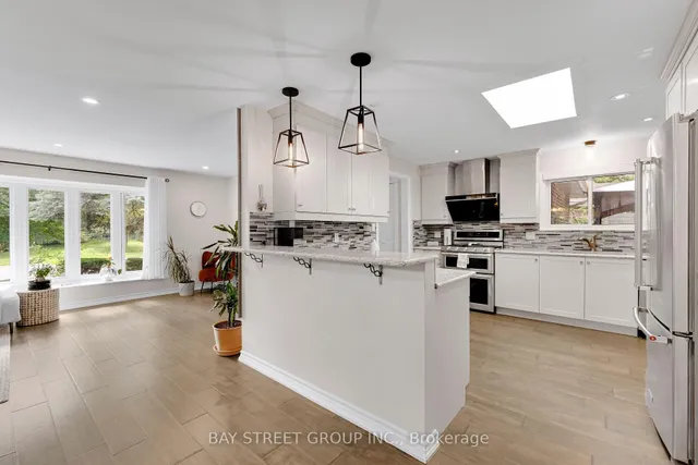 2283 Devon Rd, Oakville 2