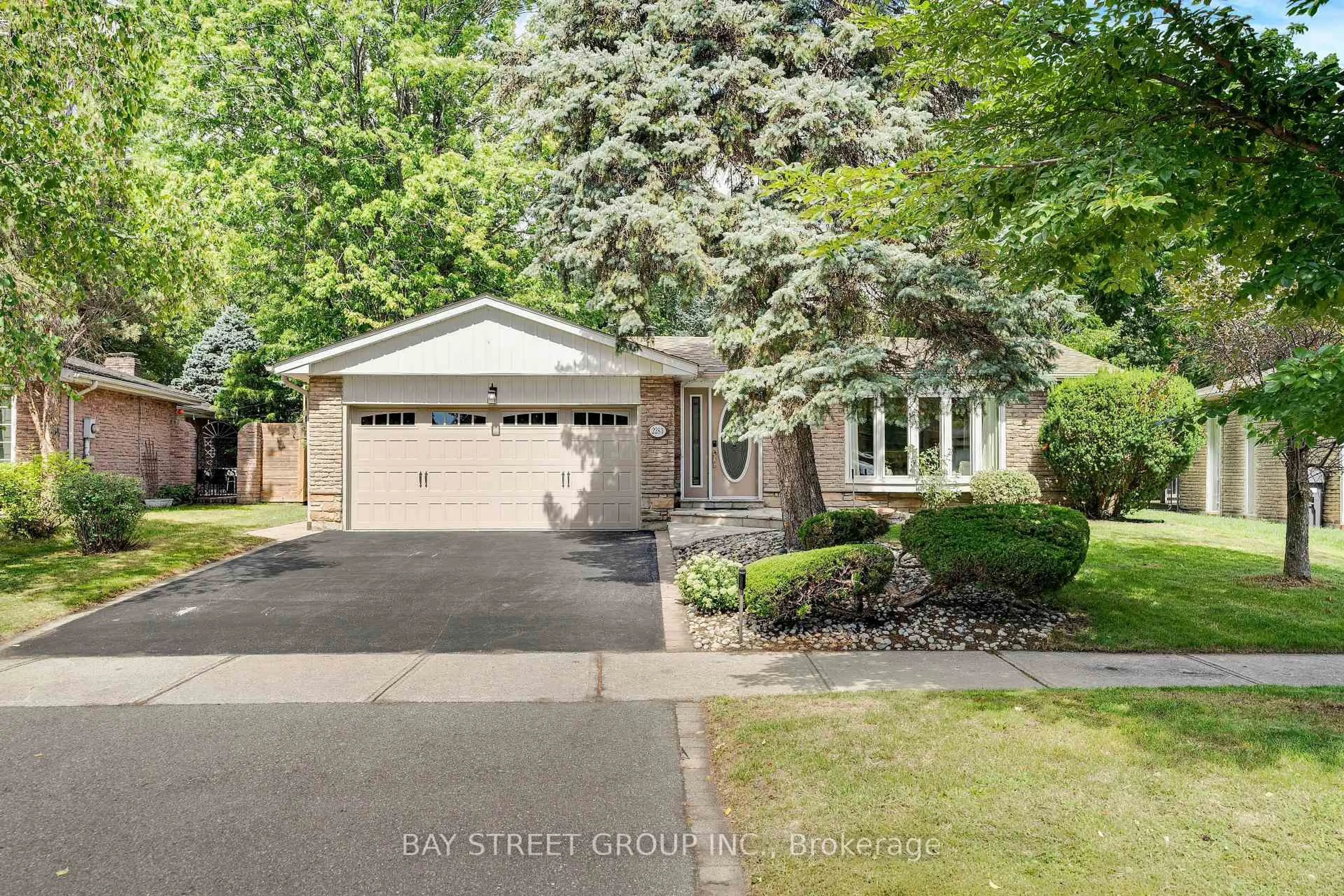 Home with brick exterior material, street for 2283 Devon Rd, Oakville Ontario L6J 5R2