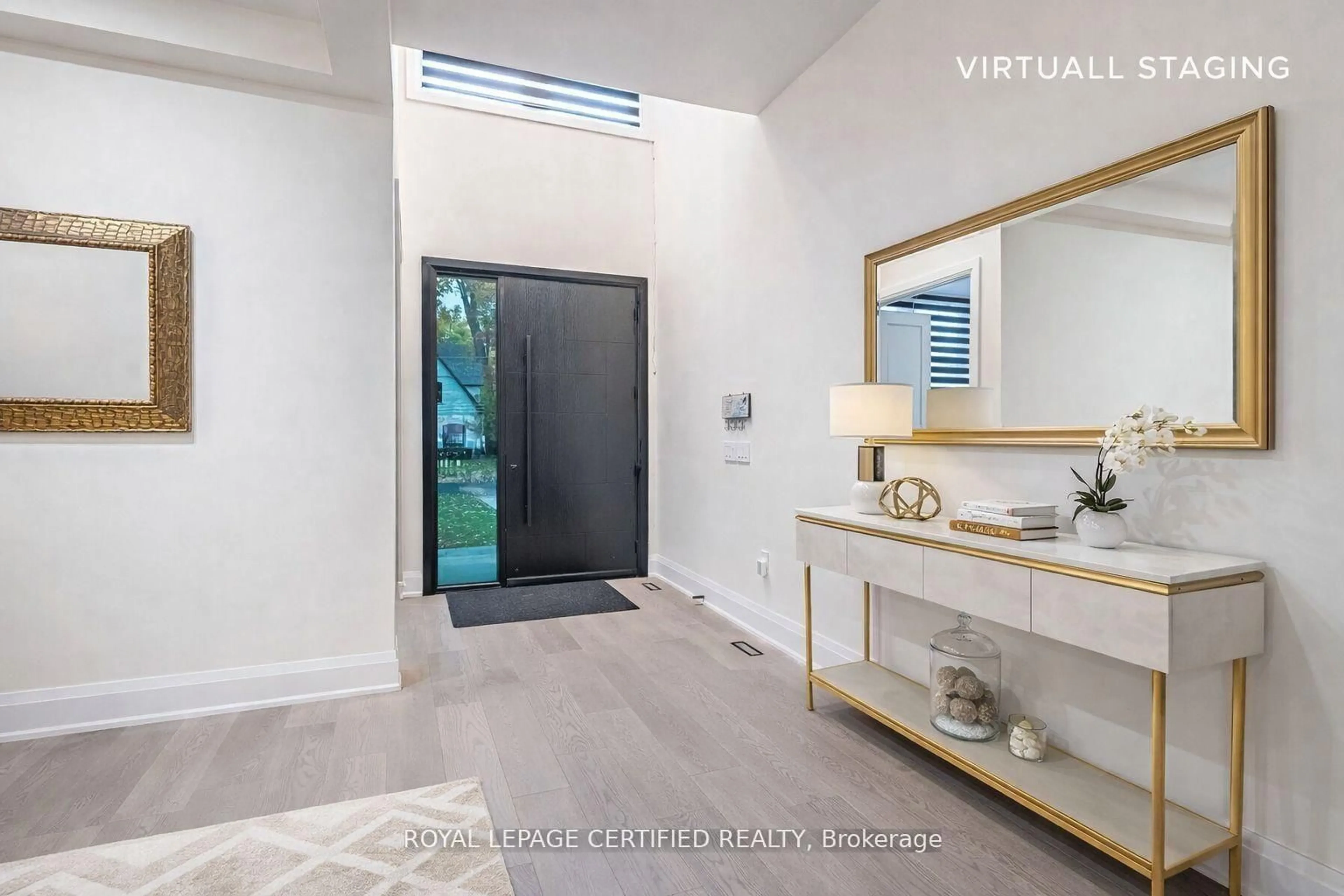 Contemporary bathroom, ceramic/tile floor for 3081 Grenville Dr, Mississauga Ontario L5A 2P6