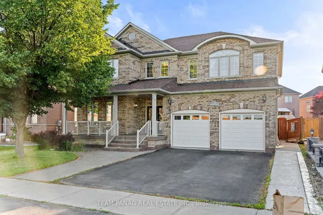 52 Mount Royal Circ, Brampton 2