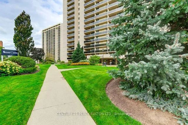 299 Mill Rd #1406, Toronto 2