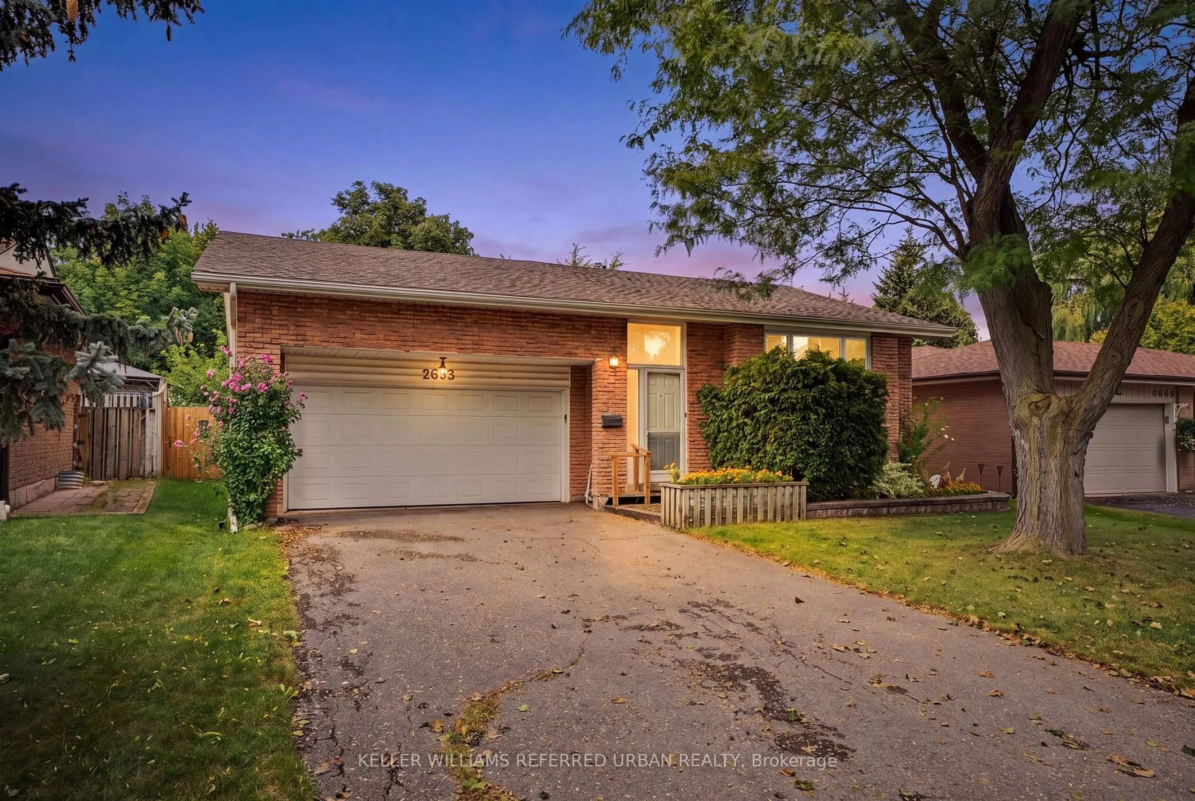 Home with brick exterior material, street for 2653 Constable Rd, Mississauga Ontario L5J 1W3