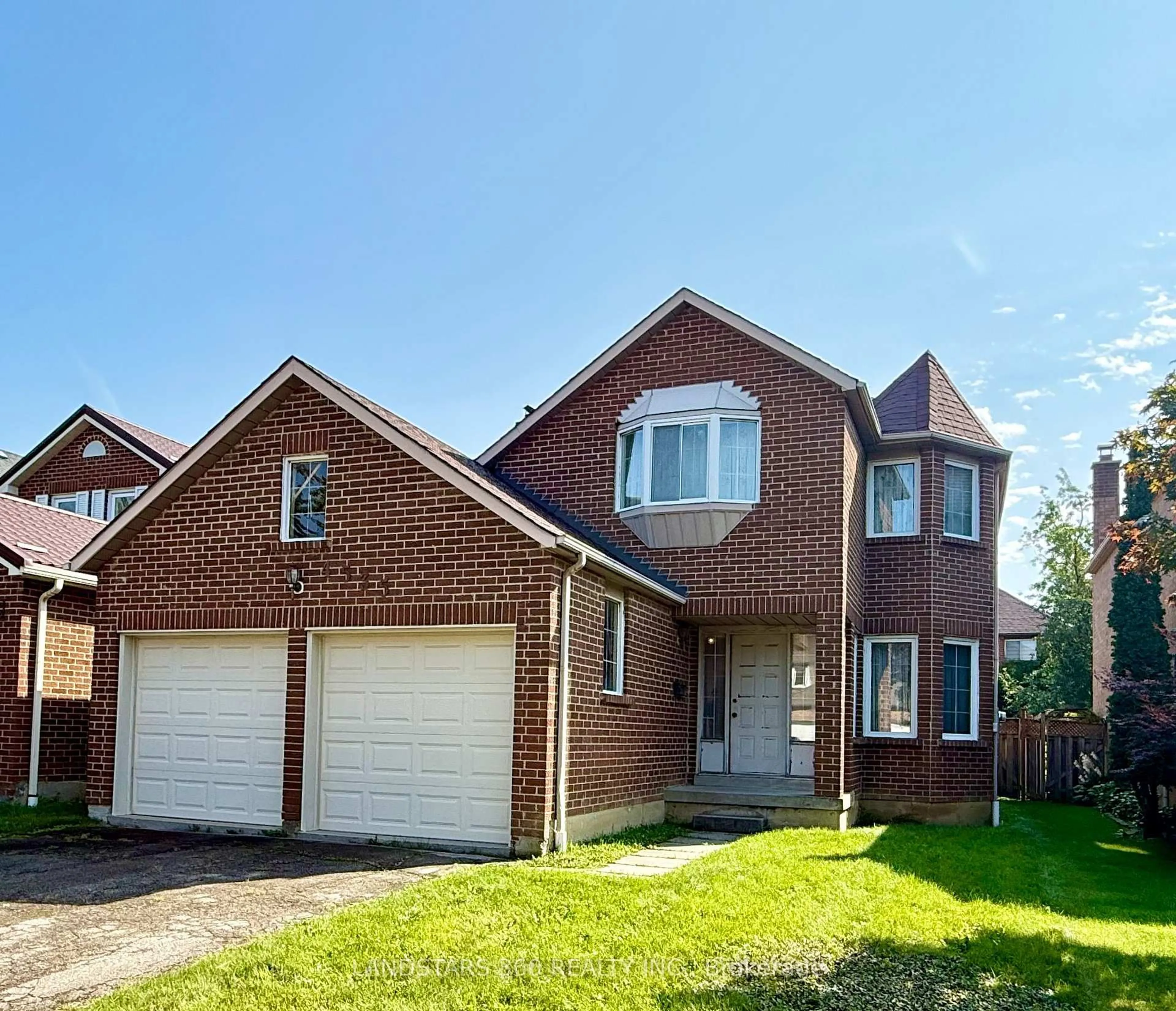 Home with brick exterior material, street for 4535 Gullfoot Circ, Mississauga Ontario L4Z 2K3