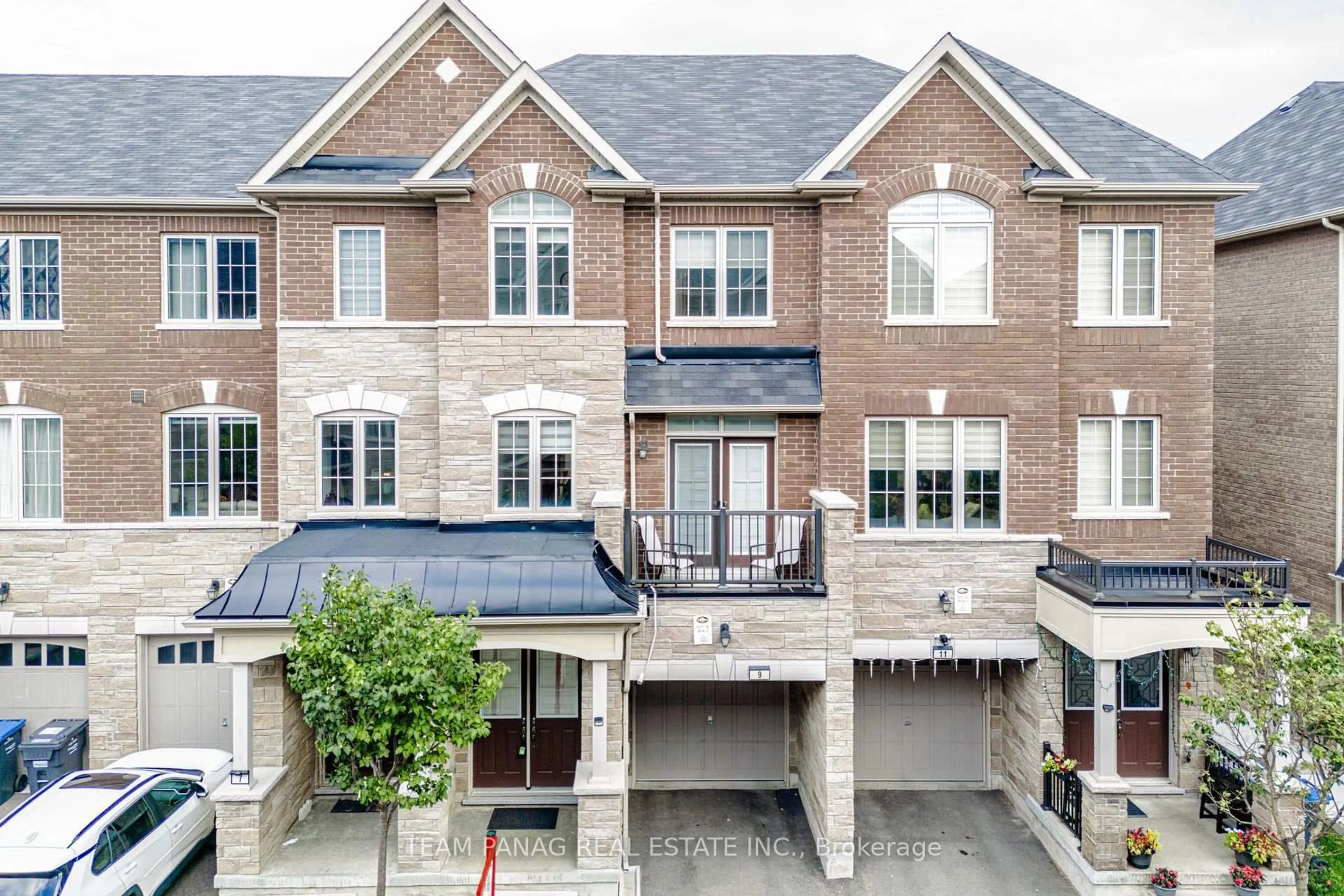Home with brick exterior material, street for 9 Faye St, Brampton Ontario L6P 4M9
