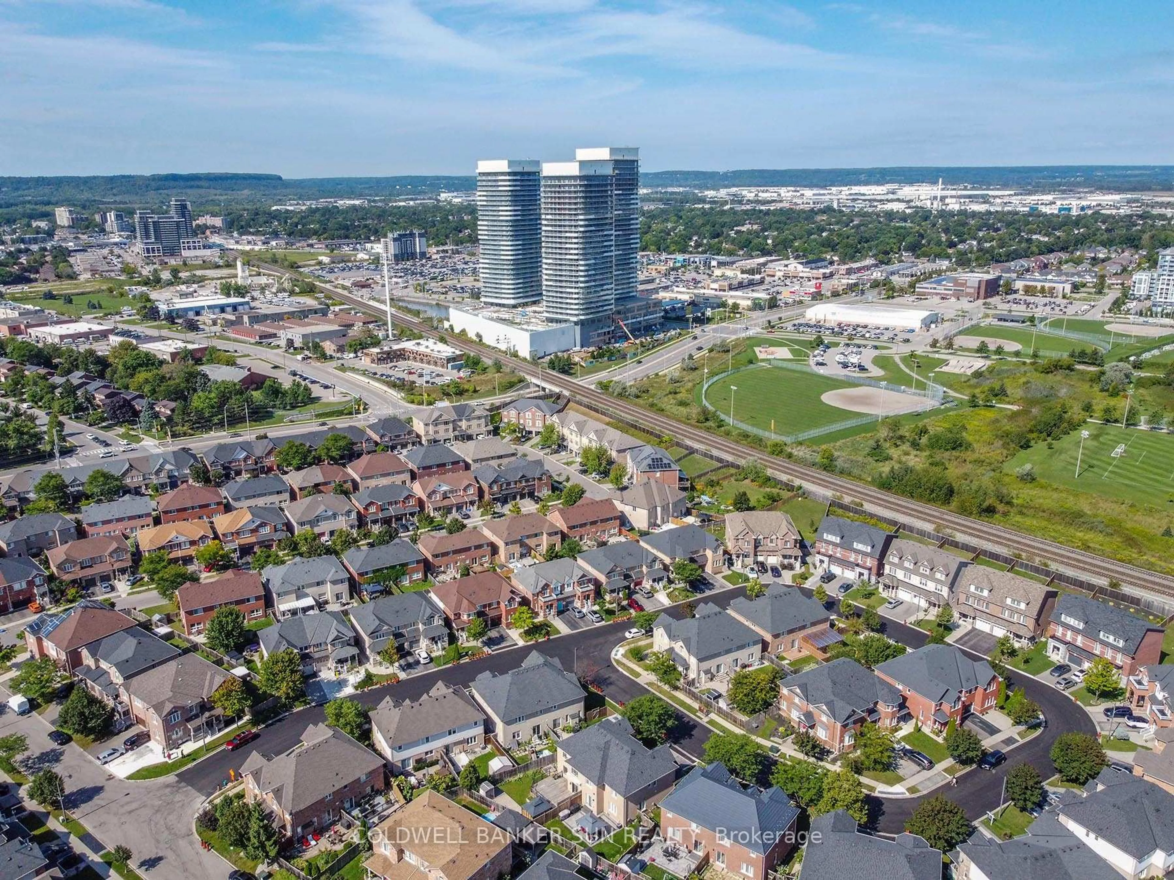A pic from outside/outdoor area/front of a property/back of a property/a pic from drone, city buildings view from balcony for 1059 Eager Rd, Milton Ontario L9T 6T1