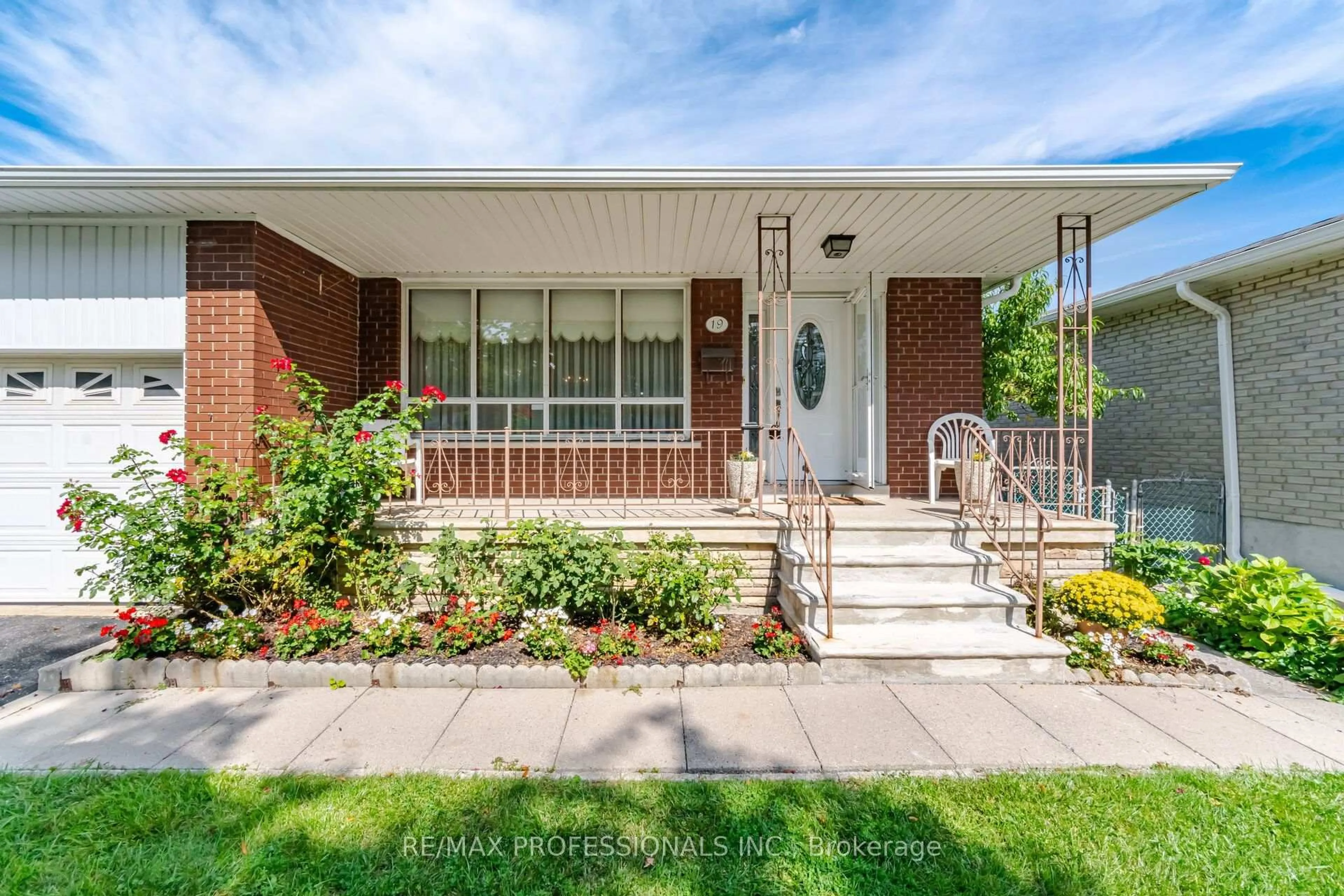 Home with brick exterior material, street for 19 Earldown Dr, Toronto Ontario M9R 2L4