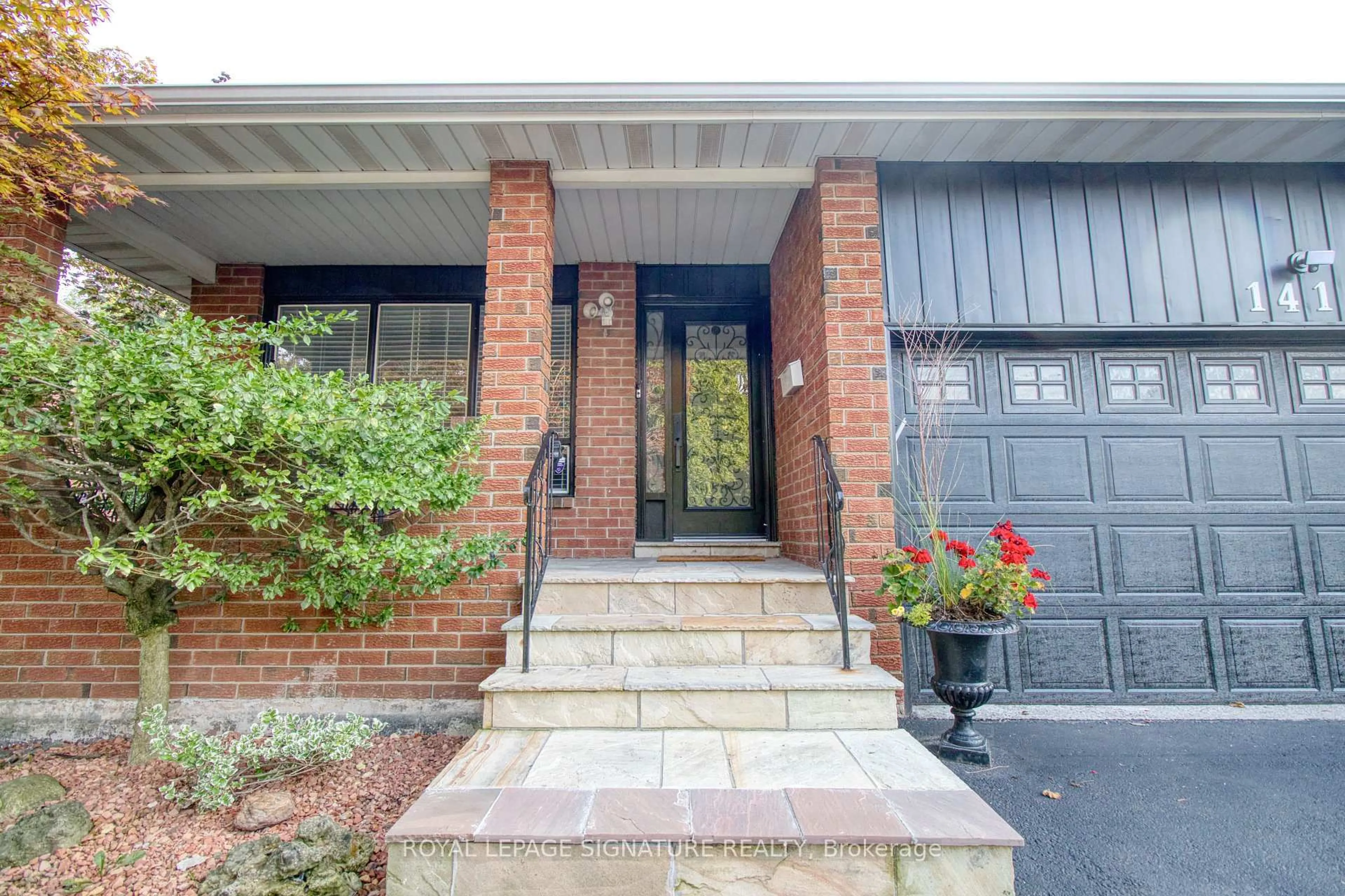 Unknown for 1414 Harmsworth Sq, Oakville Ontario L6H 3E7