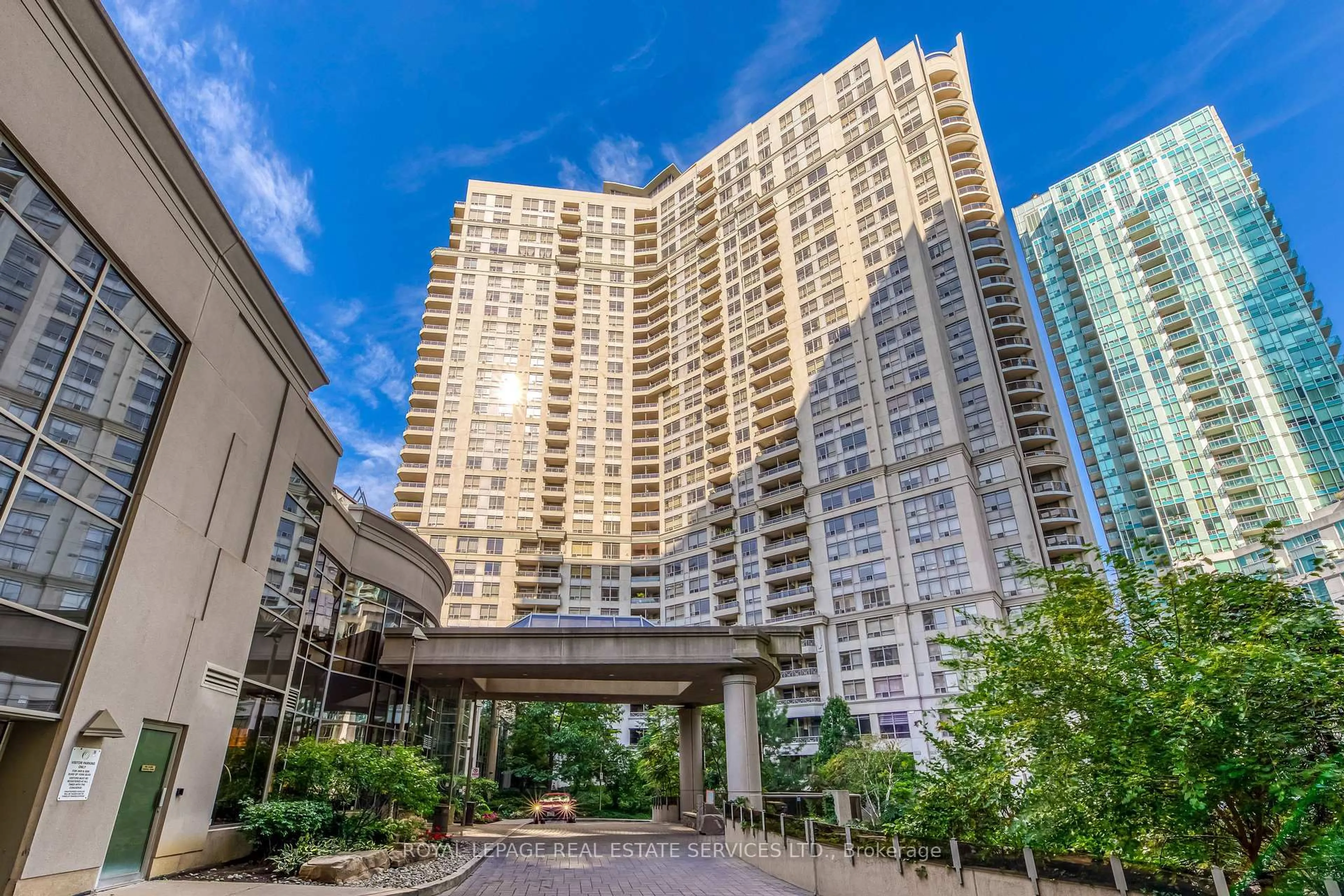 Patio, city buildings view from balcony for 3888 Duke Of York Blvd #1433, Mississauga Ontario L5B 4P5