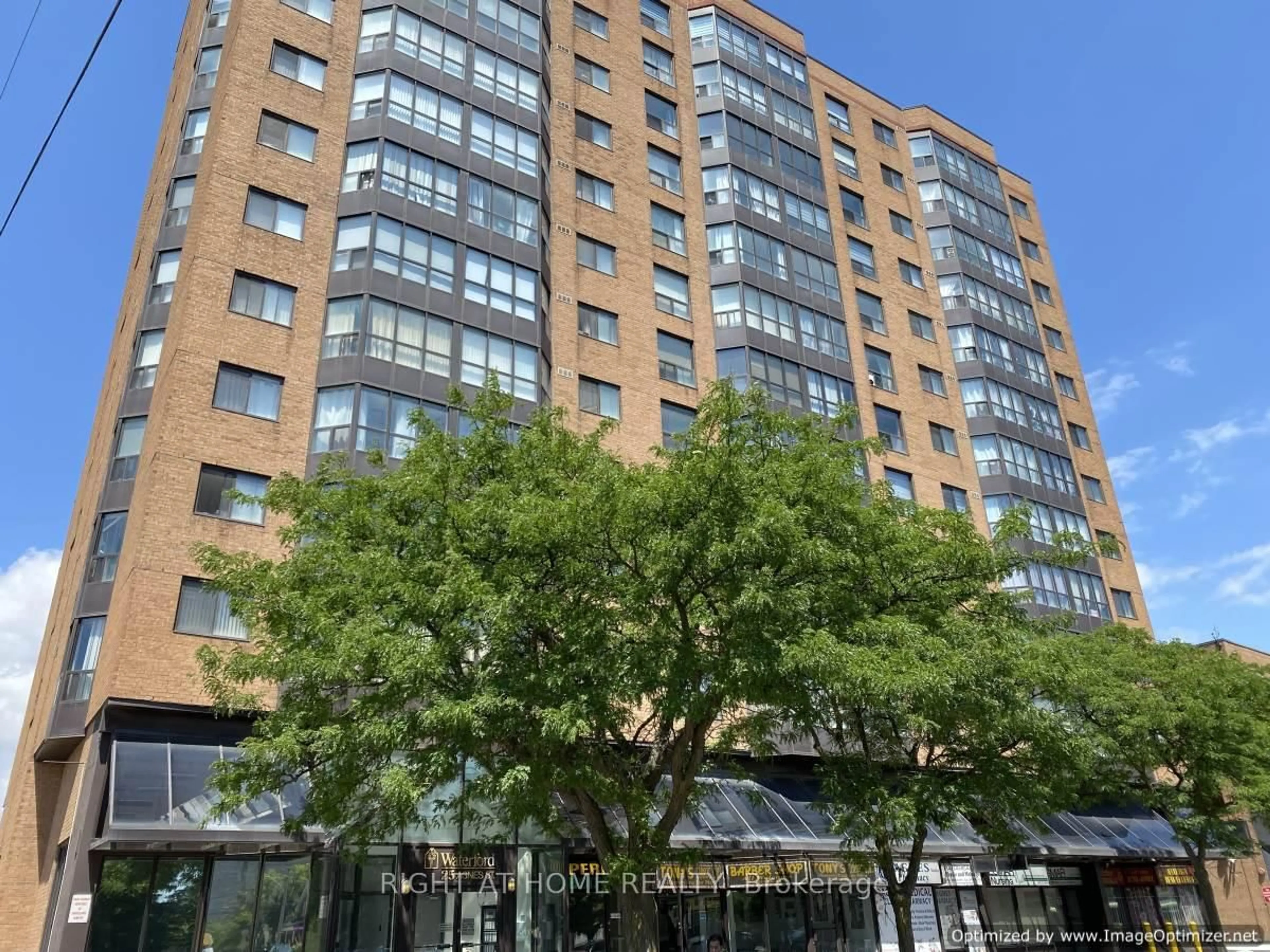 Unknown for 25 Agnes St #302, Mississauga Ontario L5B 3X7