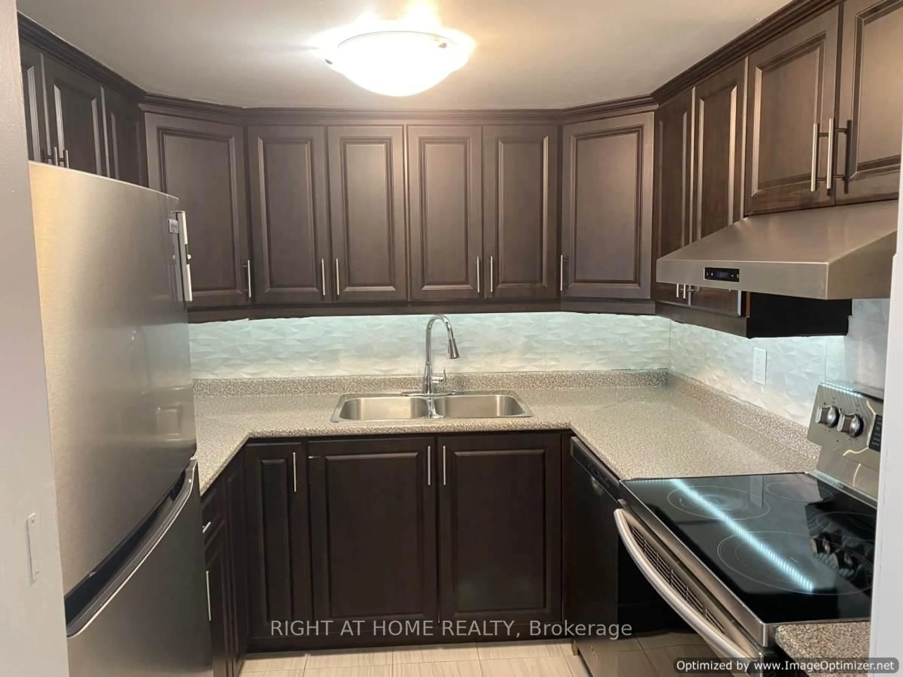 Standard kitchen, unknown for 25 Agnes St #302, Mississauga Ontario L5B 3X7