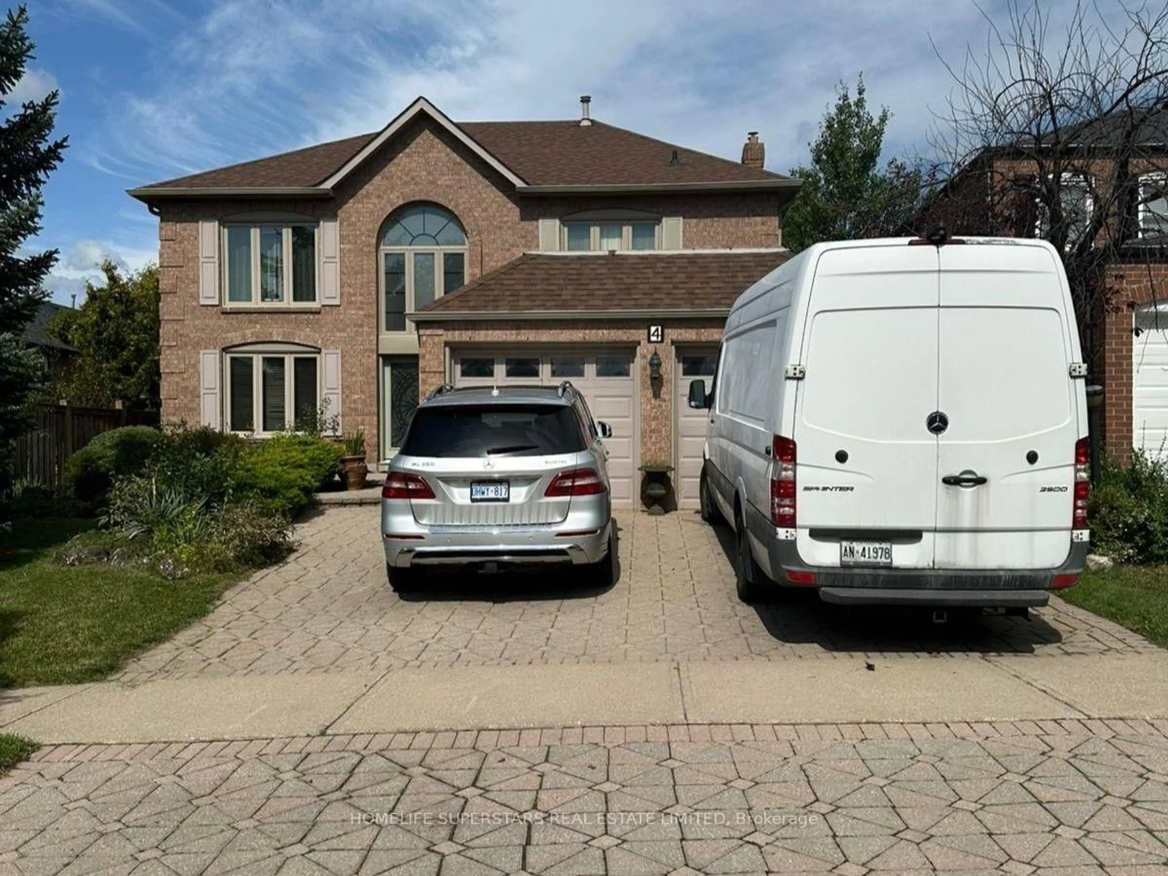 Home with brick exterior material, street for 4 Nottingham Cres, Brampton Ontario L6S 4G4