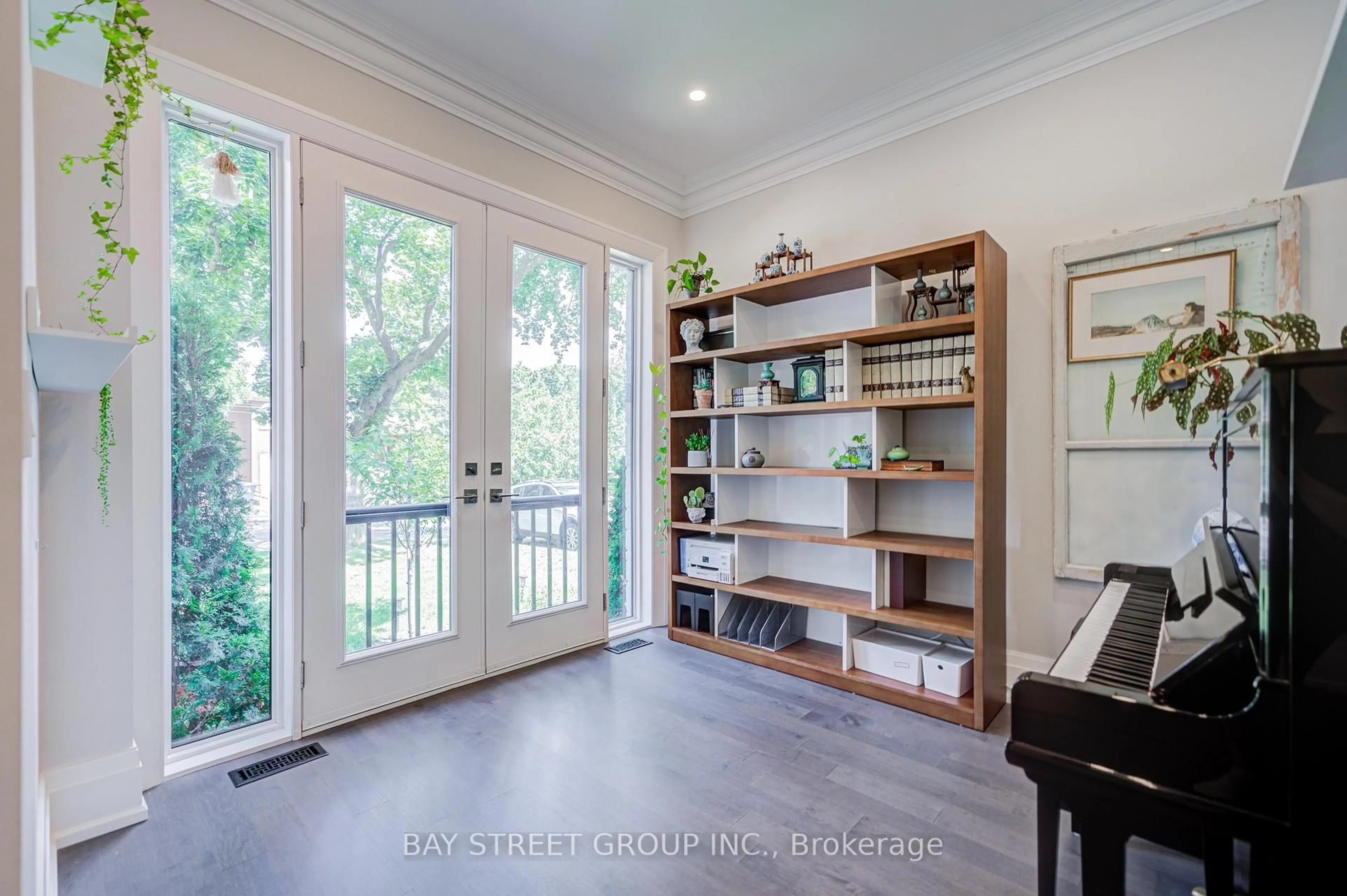 Indoor entryway for 37 Barker Ave, Toronto Ontario M9V 1E6