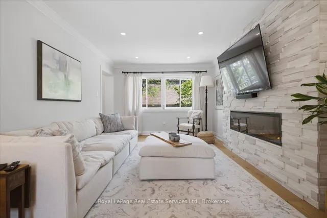 2120 Marine Dr #5, Oakville 2