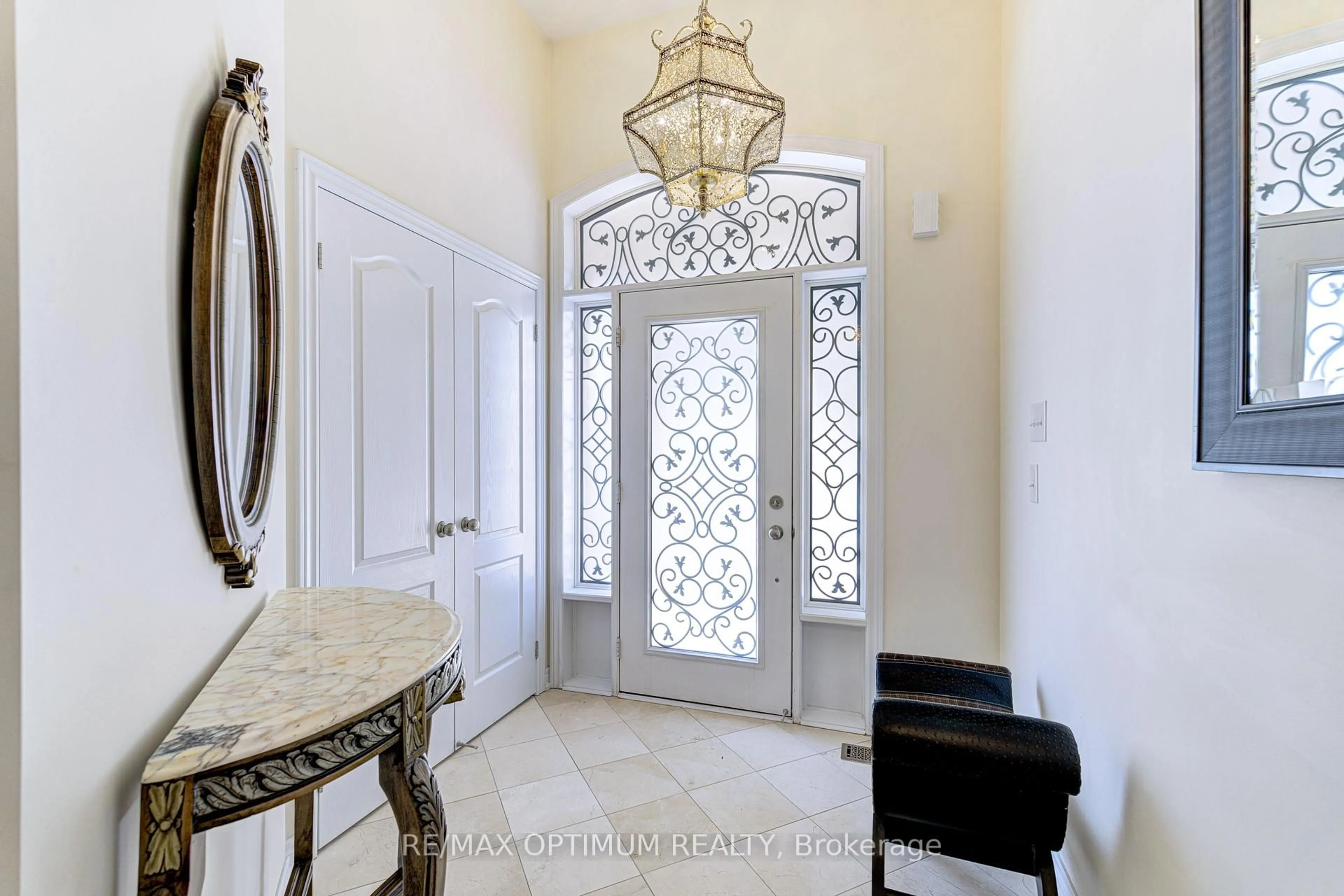 Indoor entryway for 60 Impulse Circ, Brampton Ontario L6X 0X9