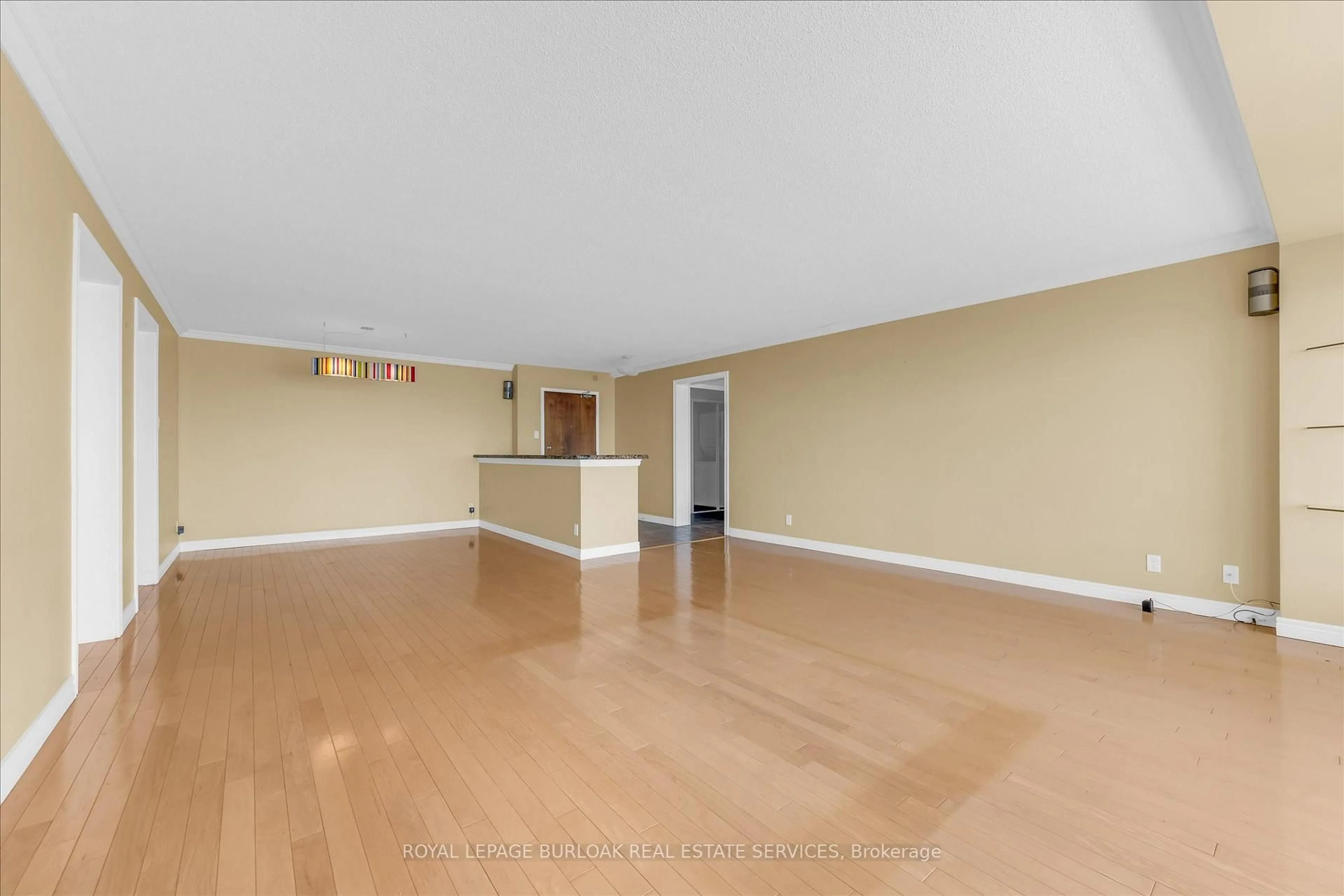 Unknown for 5280 Lakeshore Rd #510, Burlington Ontario L7L 5R1