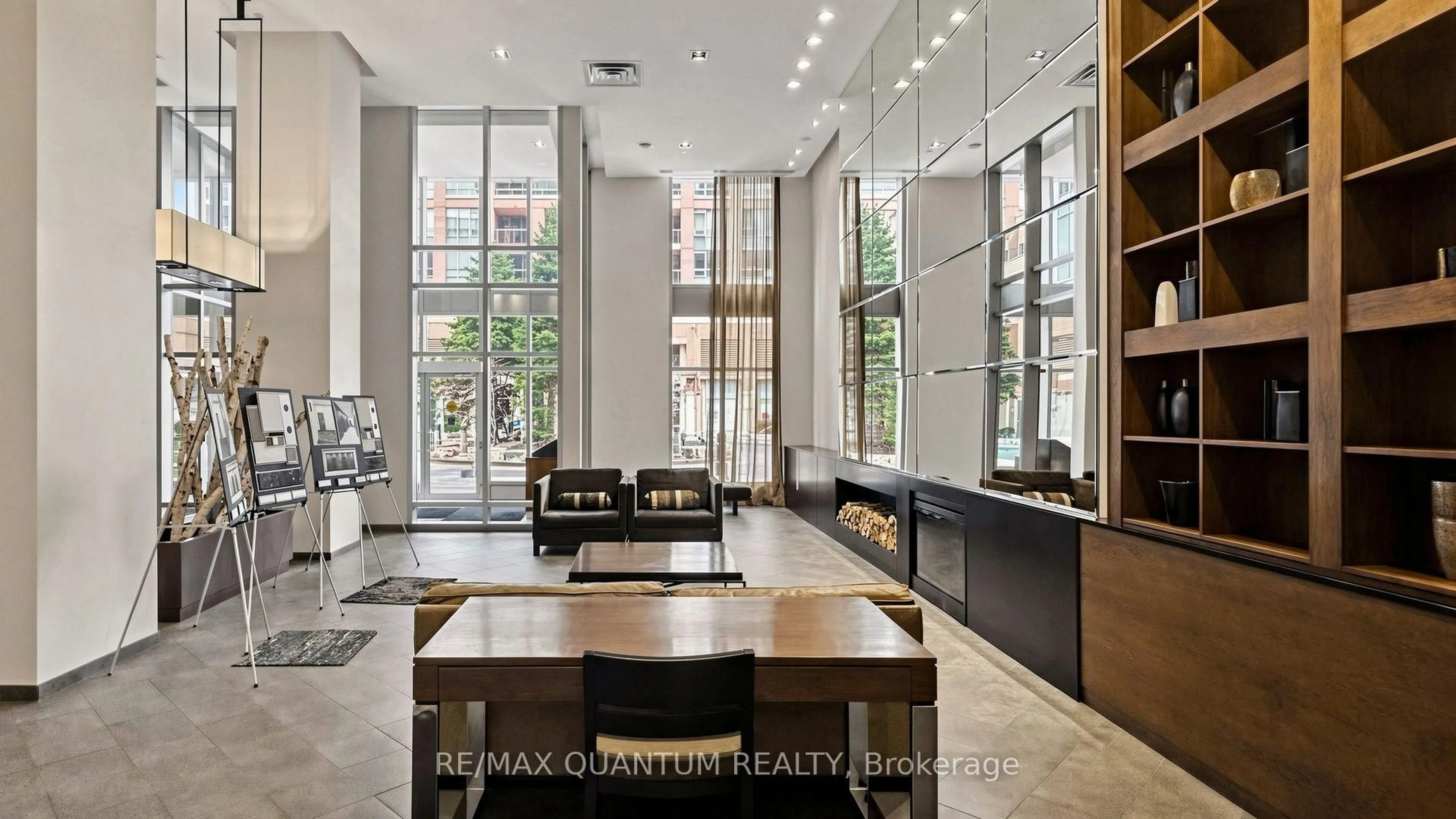 Lobby for 4080 Living Arts Dr #1003, Mississauga Ontario L5B 4N3
