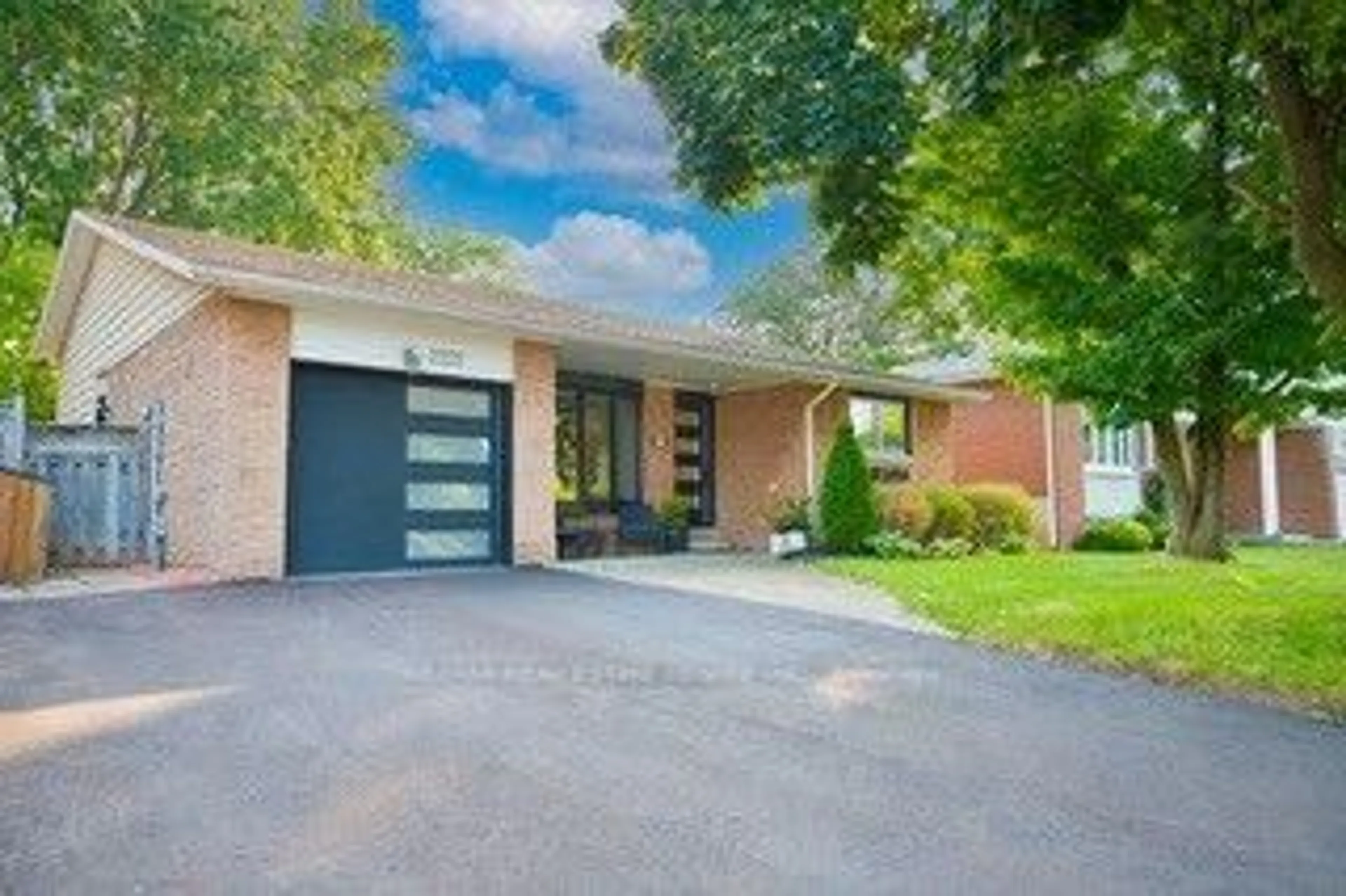 Home with brick exterior material, street for 2221 Wyandotte Dr, Oakville Ontario L6L 2T4
