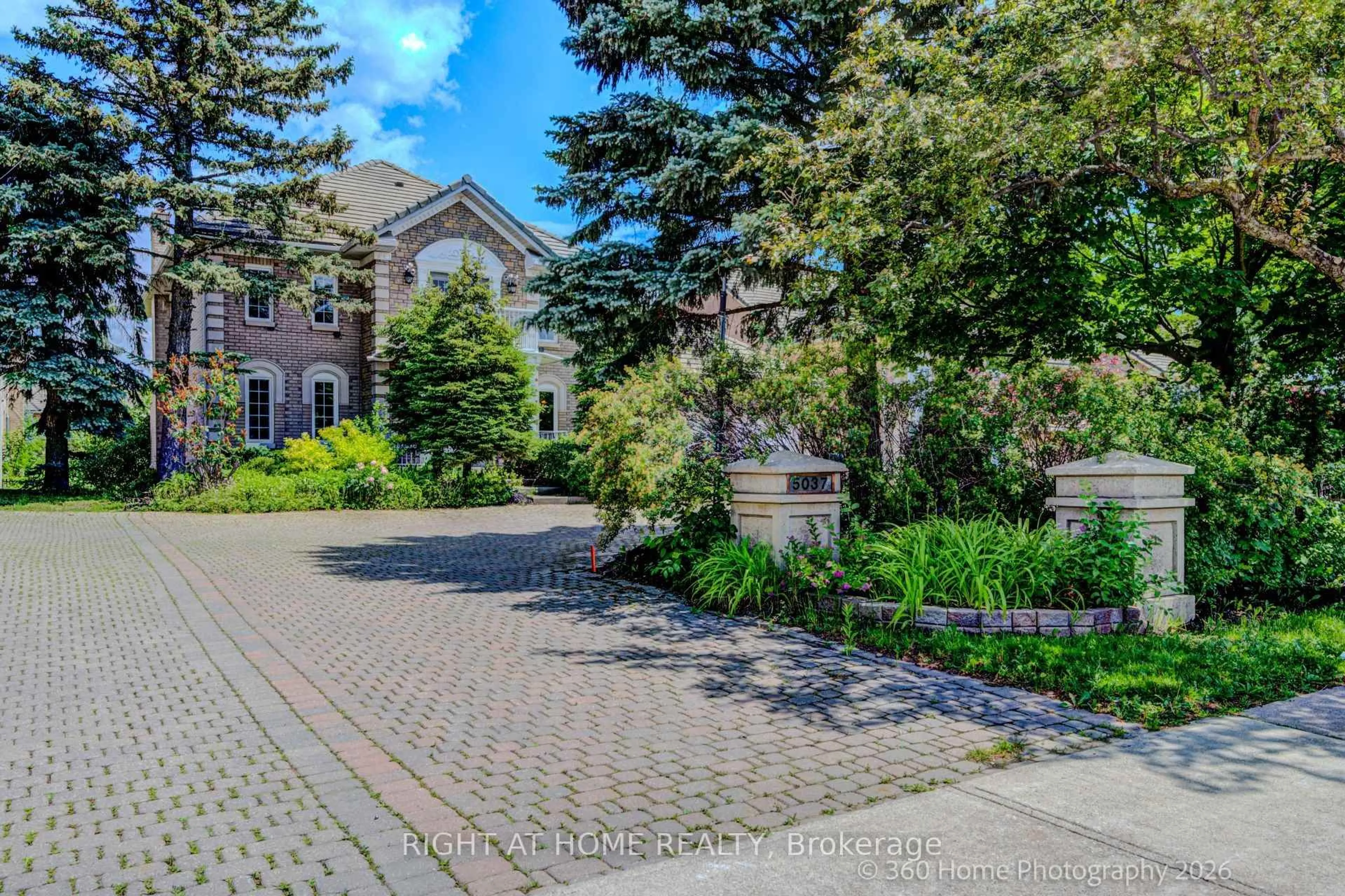 Unknown for 5037 Mississauga Rd, Mississauga Ontario L5M 4Y1