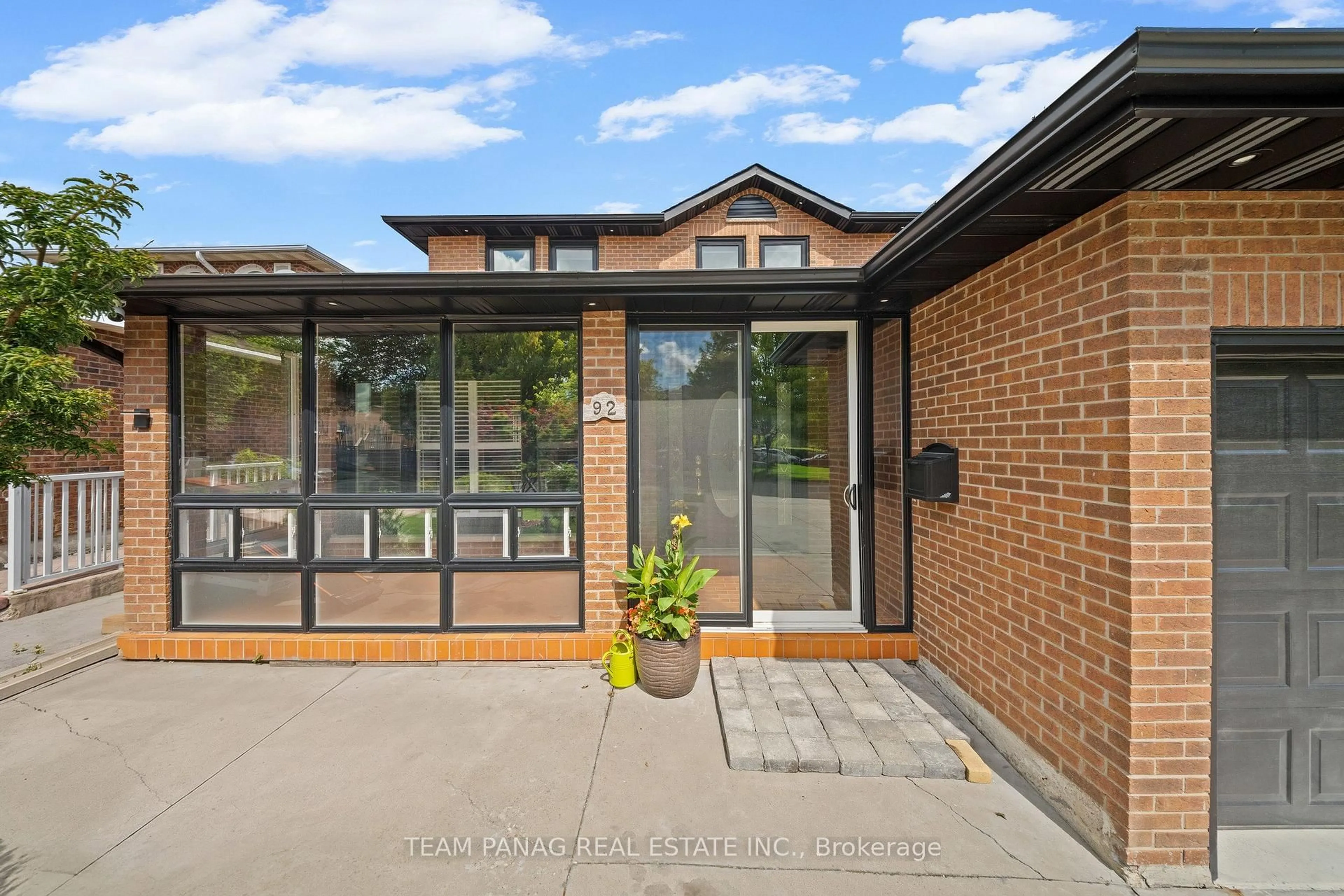 Home with brick exterior material, unknown for 92 Princeton Terr, Brampton Ontario L6S 3S8