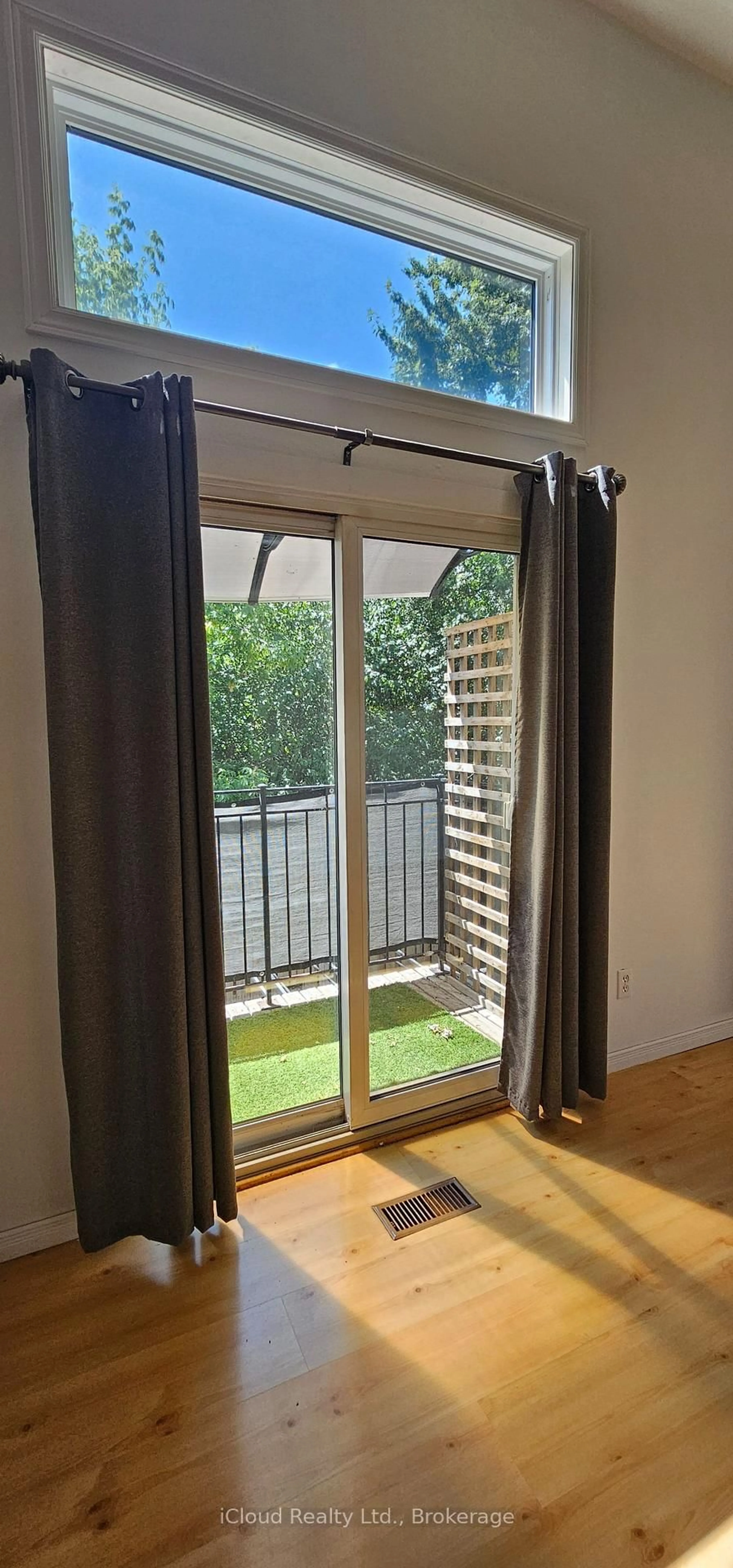 Balcony in the apartment, unknown for 36 Dawson Cres #36, Brampton Ontario L6V 3M5
