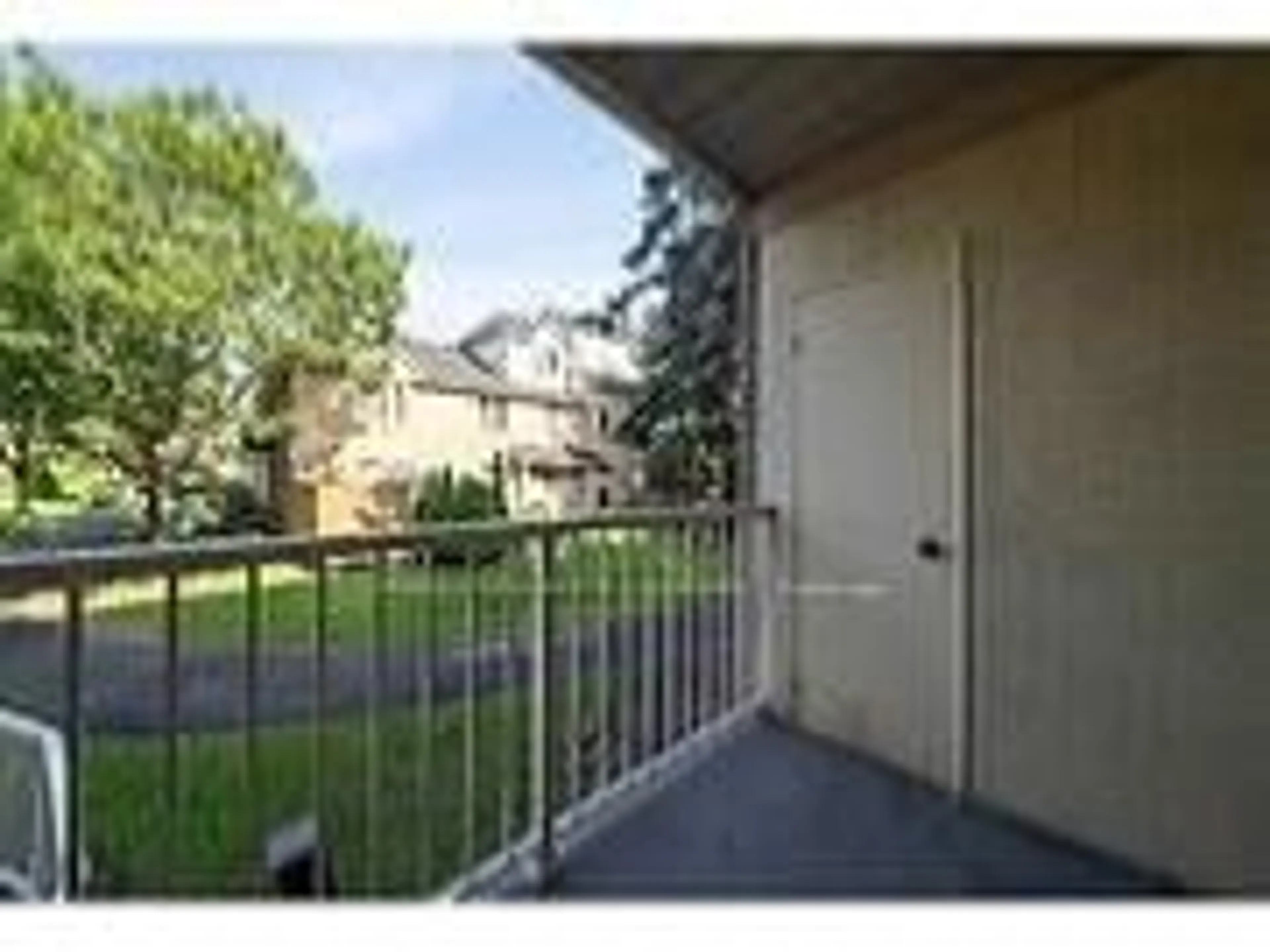 Patio, unknown for 85 Bristol Rd #134, Mississauga Ontario L4Z 3P3
