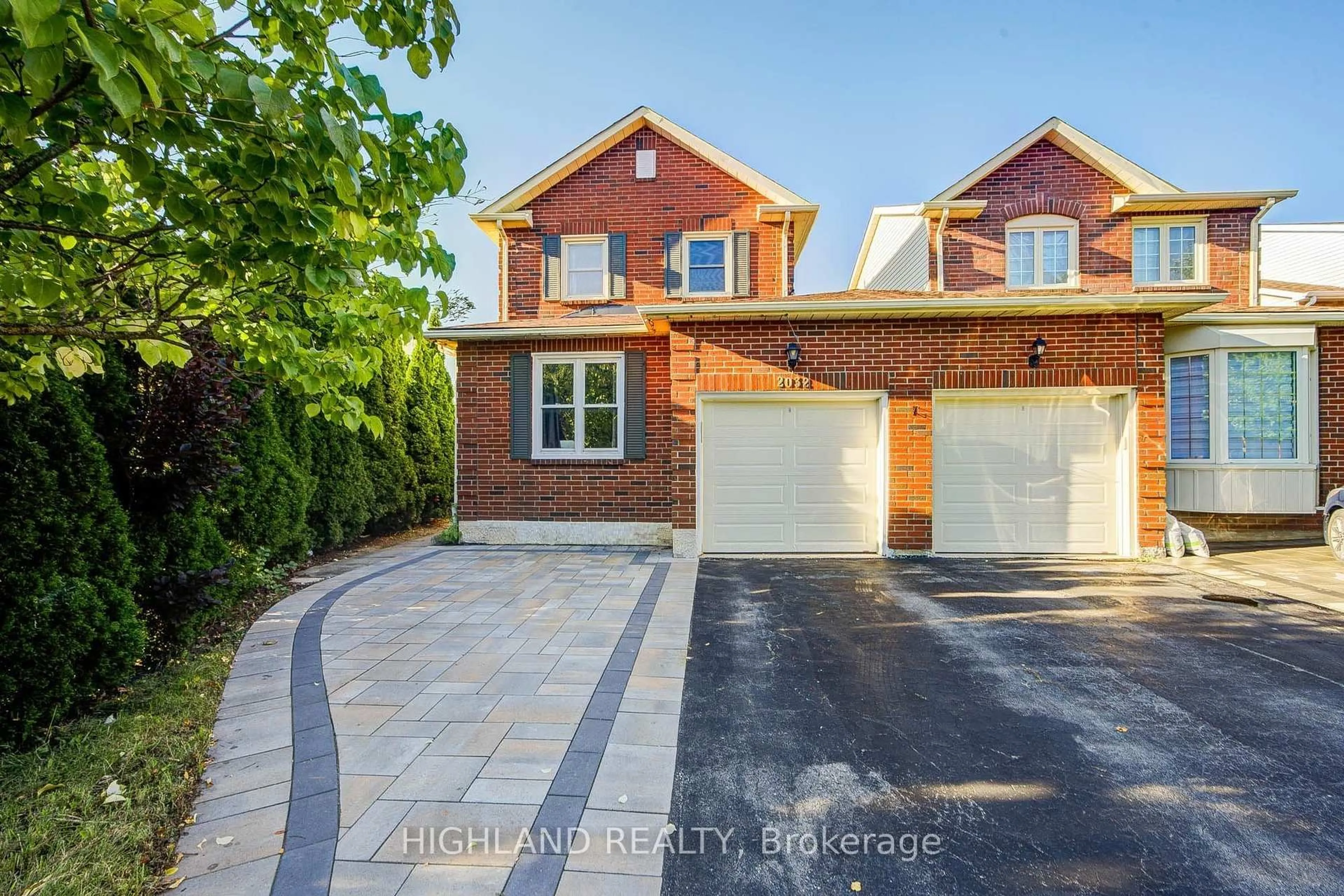Home with brick exterior material, street for 2032 Glenada Cres, Oakville Ontario L6H 4M5