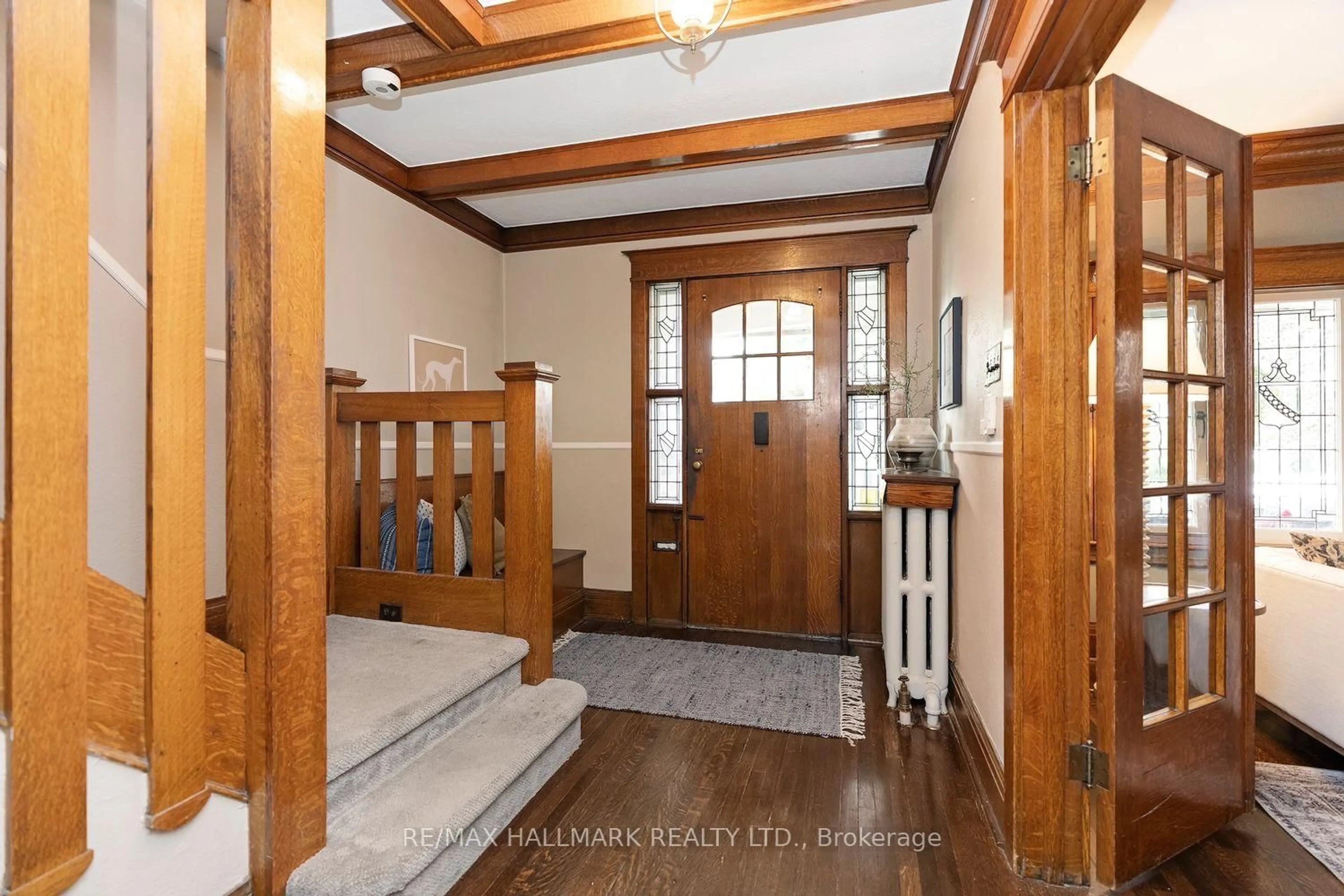 Indoor entryway for 173 High Park Ave, Toronto Ontario M6P 2S3
