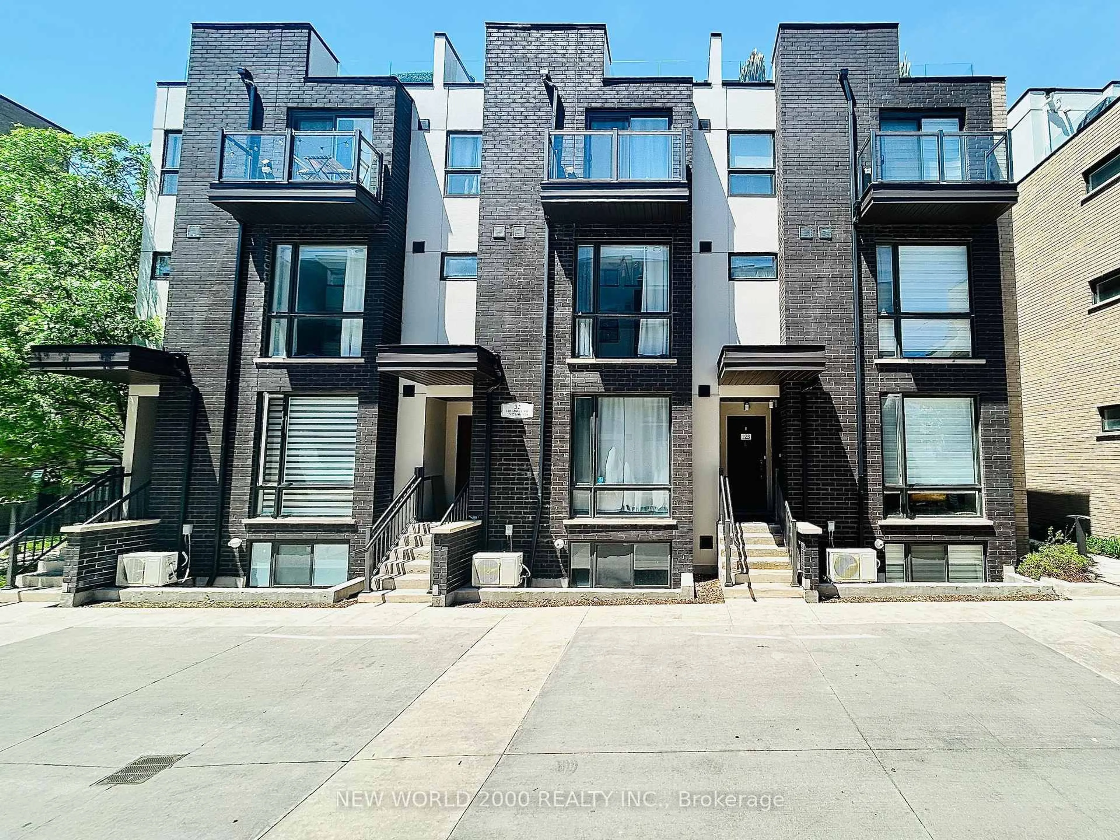 Unknown for 32 Fieldway Rd #123, Toronto Ontario M8Z 0E3