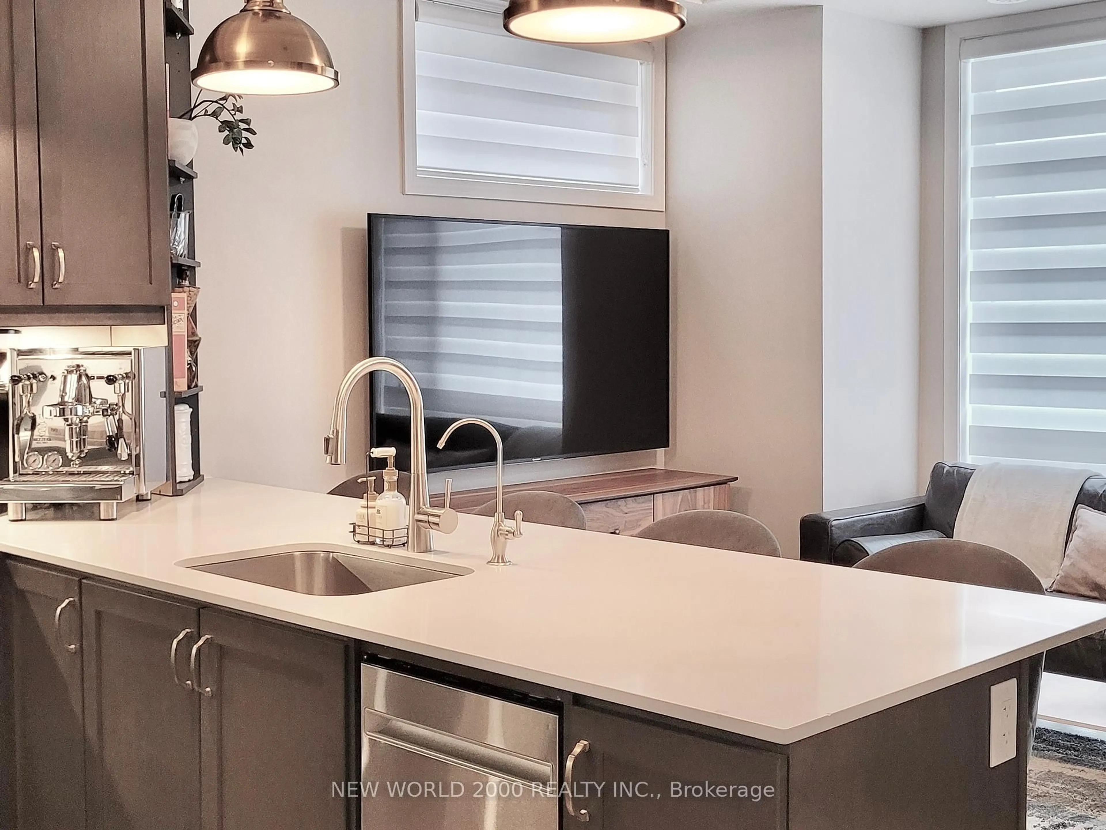 Unknown for 32 Fieldway Rd #123, Toronto Ontario M8Z 0E3