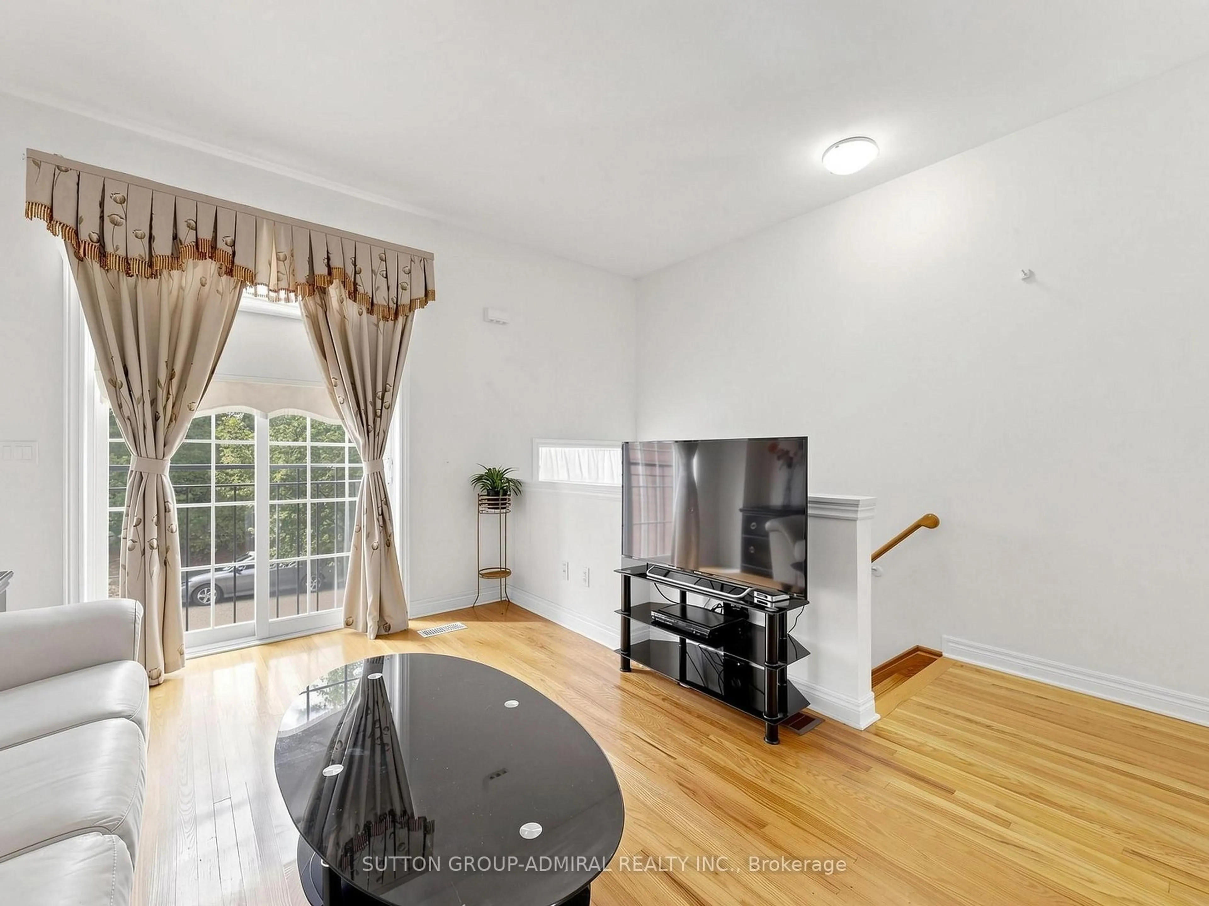 Unknown for 1723 Finch Ave #5, Toronto Ontario M3N 3A5