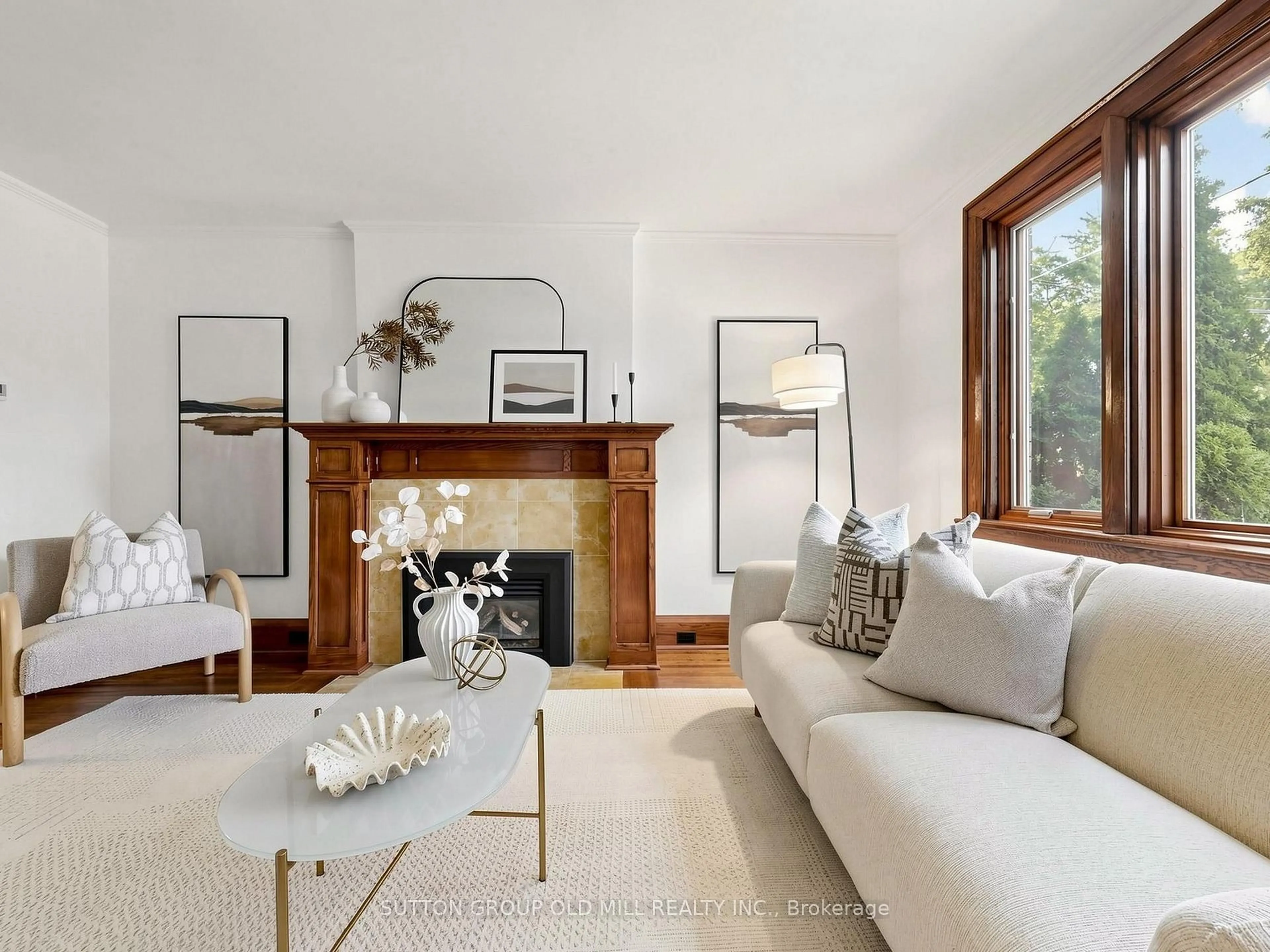 Living room with furniture, unknown for 67 Old Mill Dr, Toronto Ontario M6S 4J8