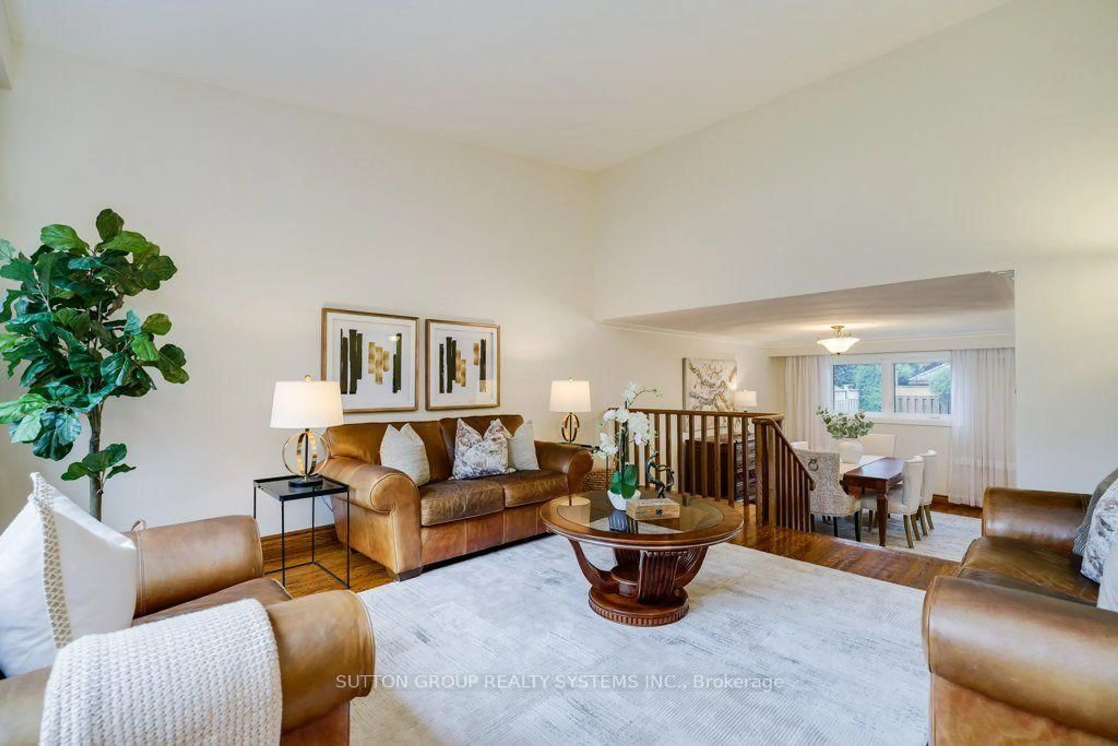Living room with furniture, unknown for 93 Poplar Heights Dr, Toronto Ontario M9A 4Z3